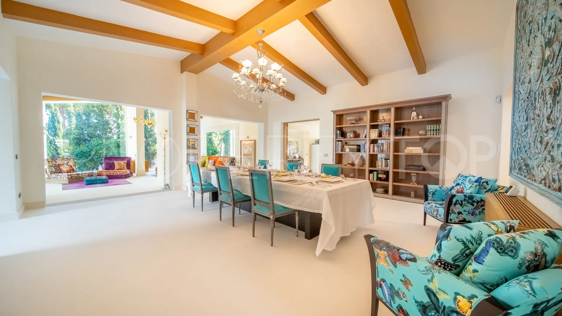 Villa a la venta en Guadalmina Alta con 6 dormitorios