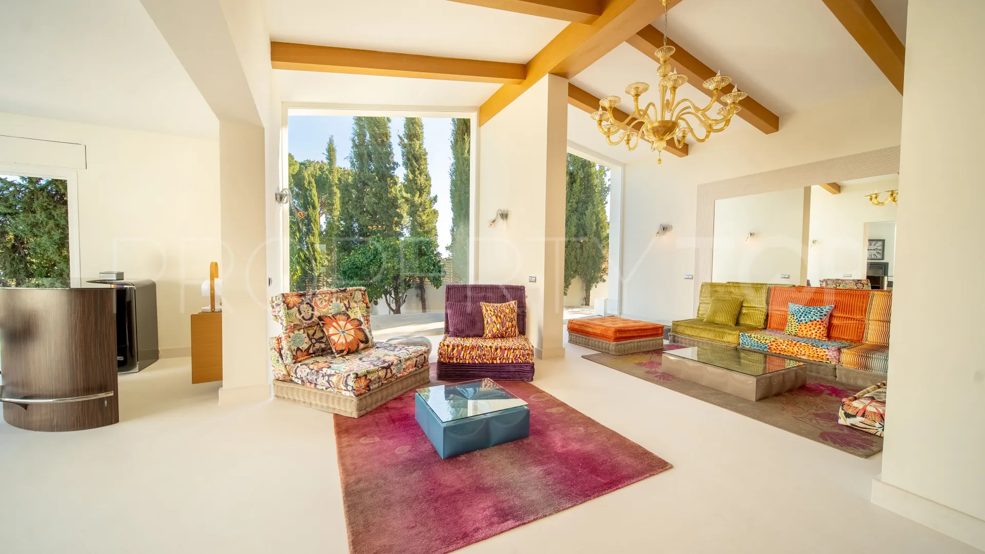 Villa a la venta en Guadalmina Alta con 6 dormitorios