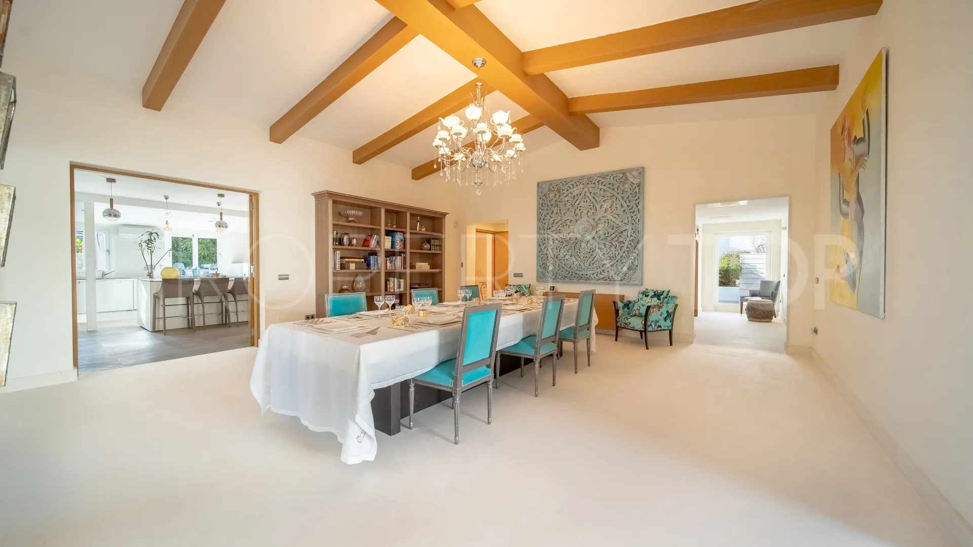 Villa a la venta en Guadalmina Alta con 6 dormitorios