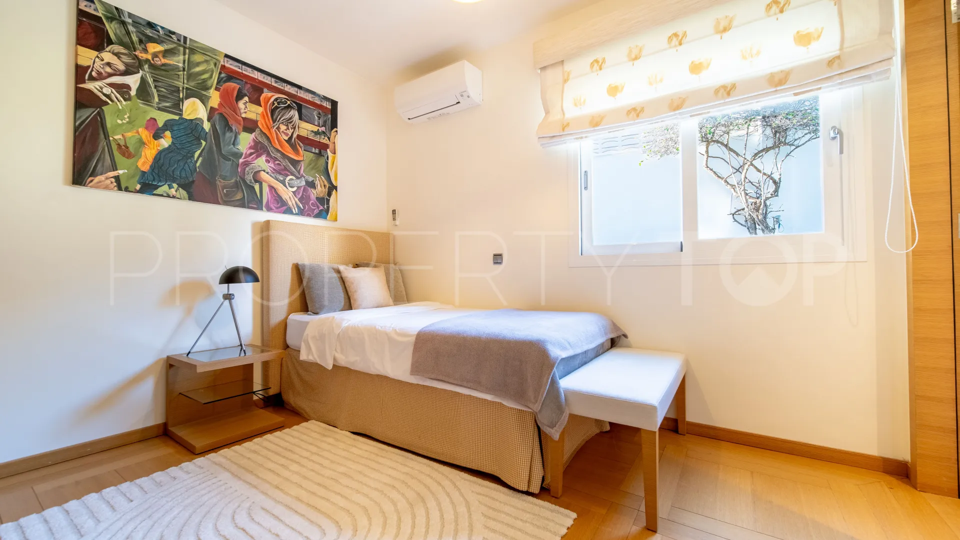 Villa a la venta en Guadalmina Alta con 6 dormitorios