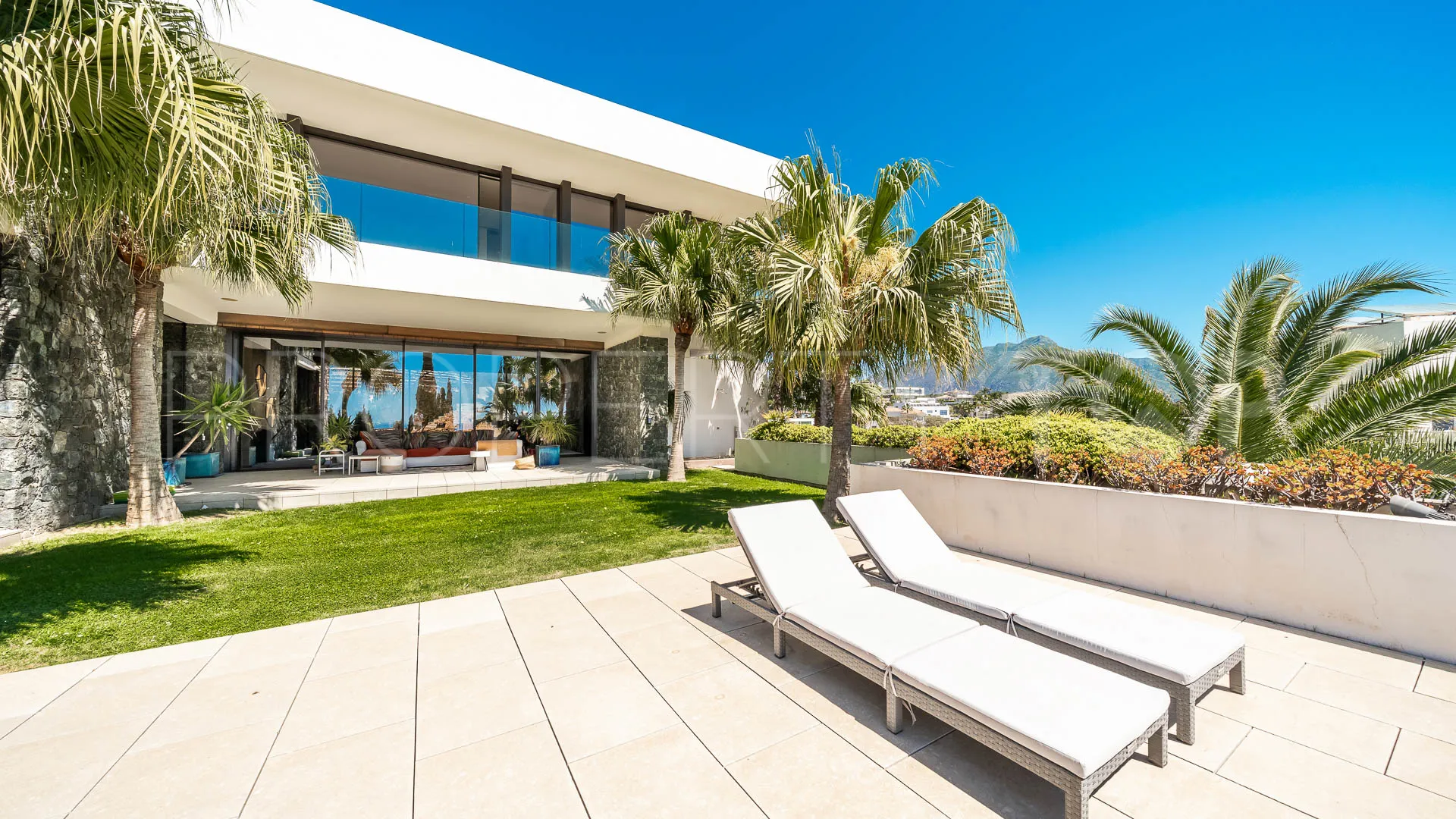 Villa con 7 dormitorios en venta en La Quinta