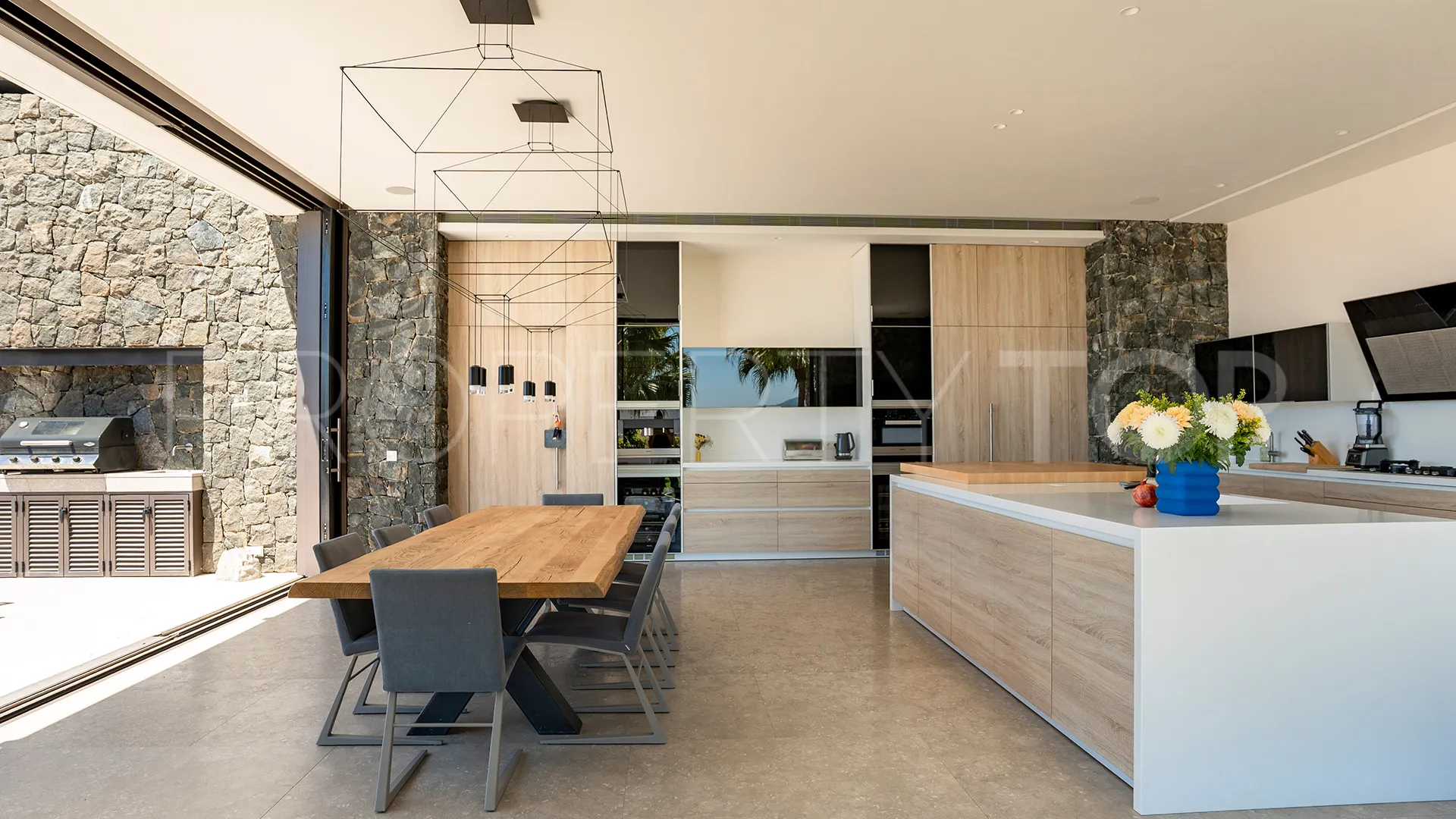Villa for sale in La Quinta with 7 bedrooms
