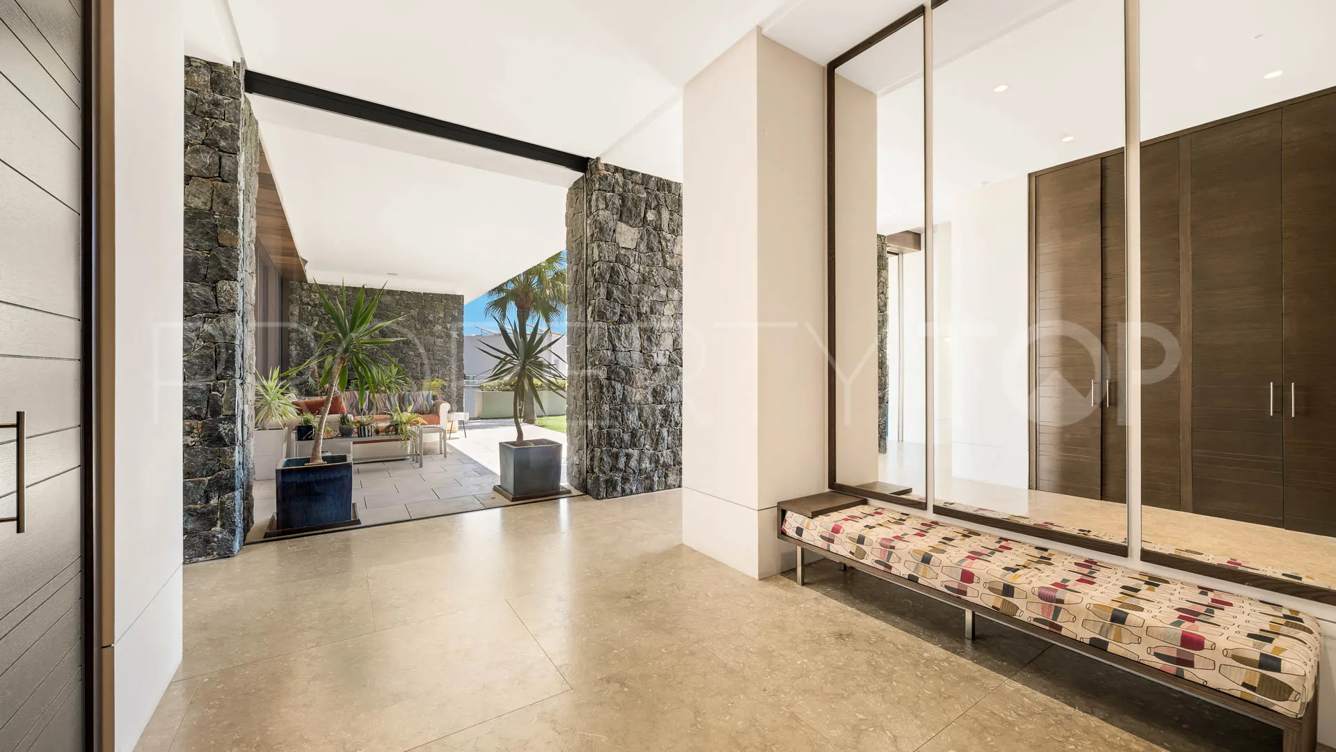 Villa con 7 dormitorios en venta en La Quinta