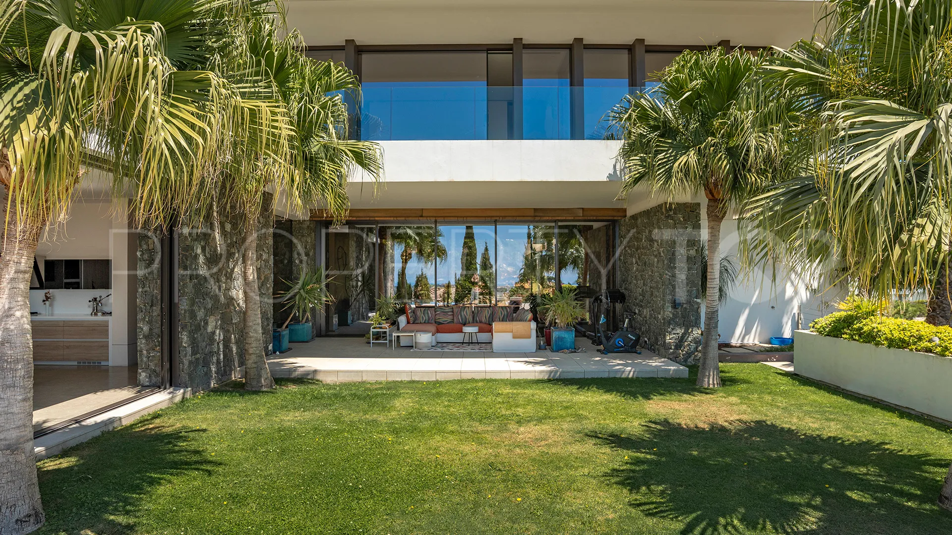 Villa for sale in La Quinta with 7 bedrooms