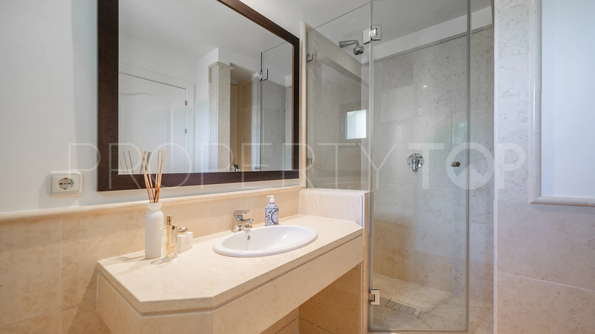 Penthouse for sale in Los Arqueros