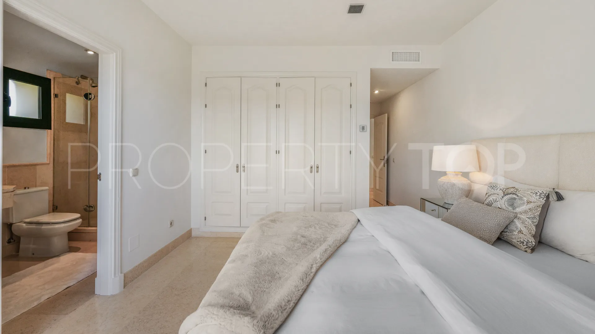 Penthouse for sale in Los Arqueros