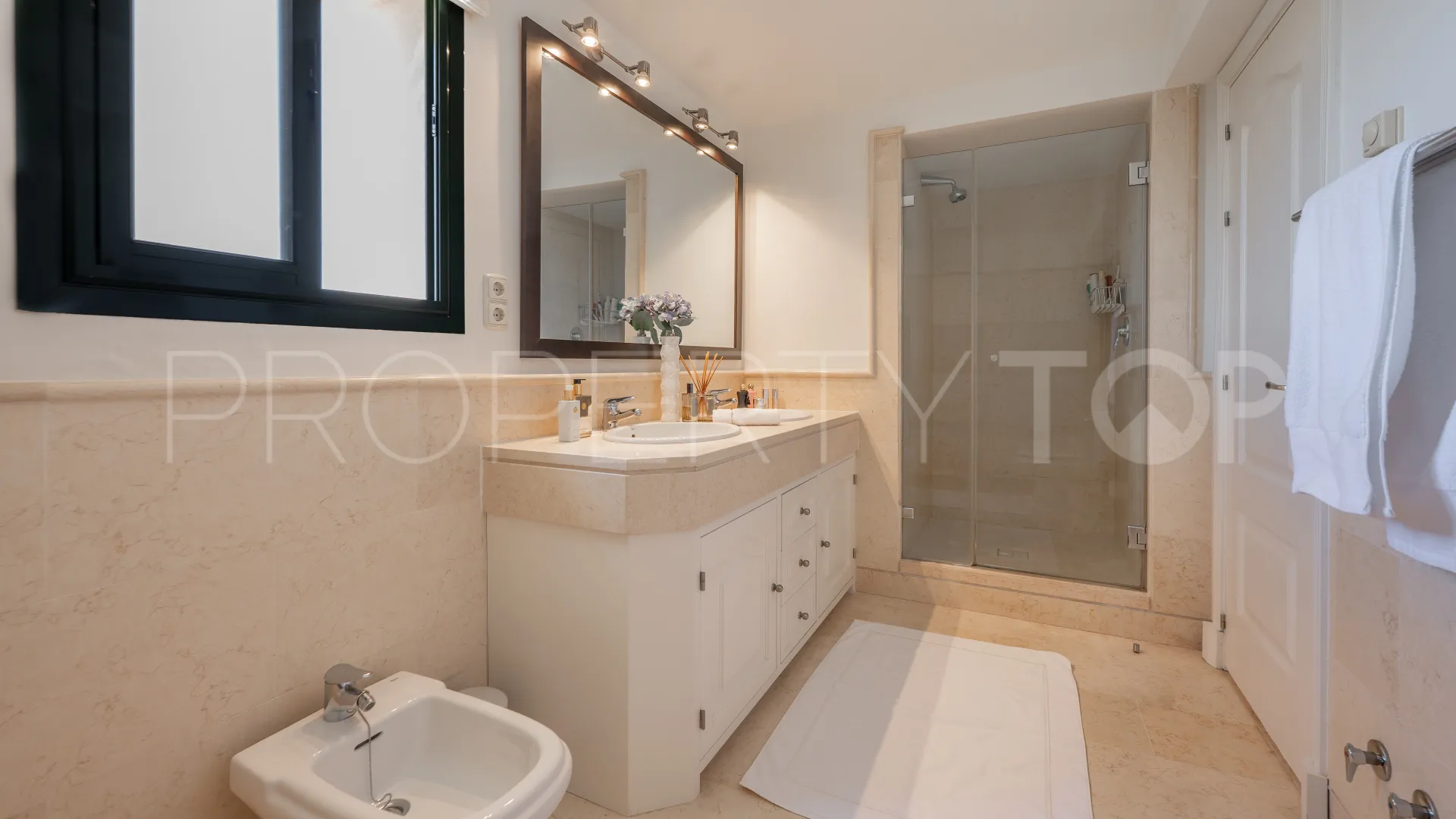 Penthouse for sale in Los Arqueros