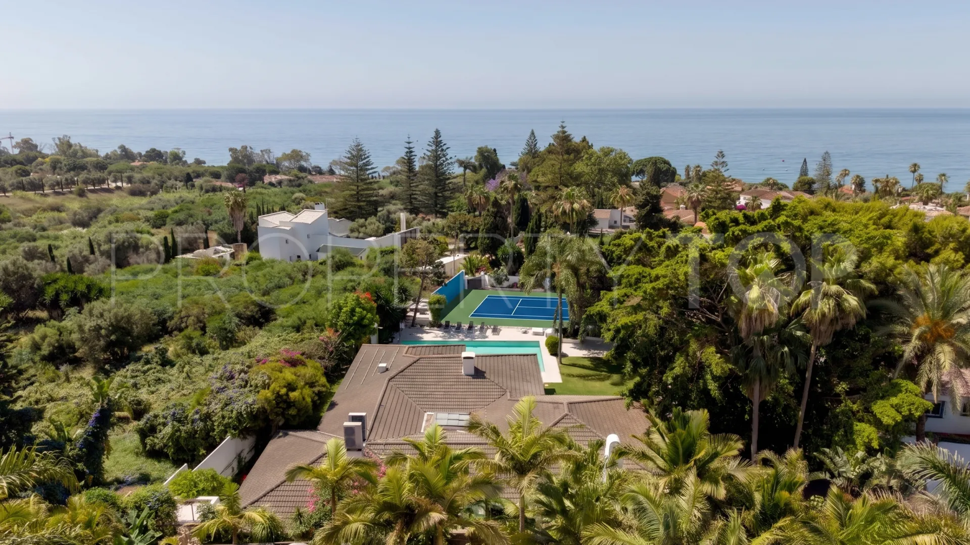 Buy Rio Real 5 bedrooms villa