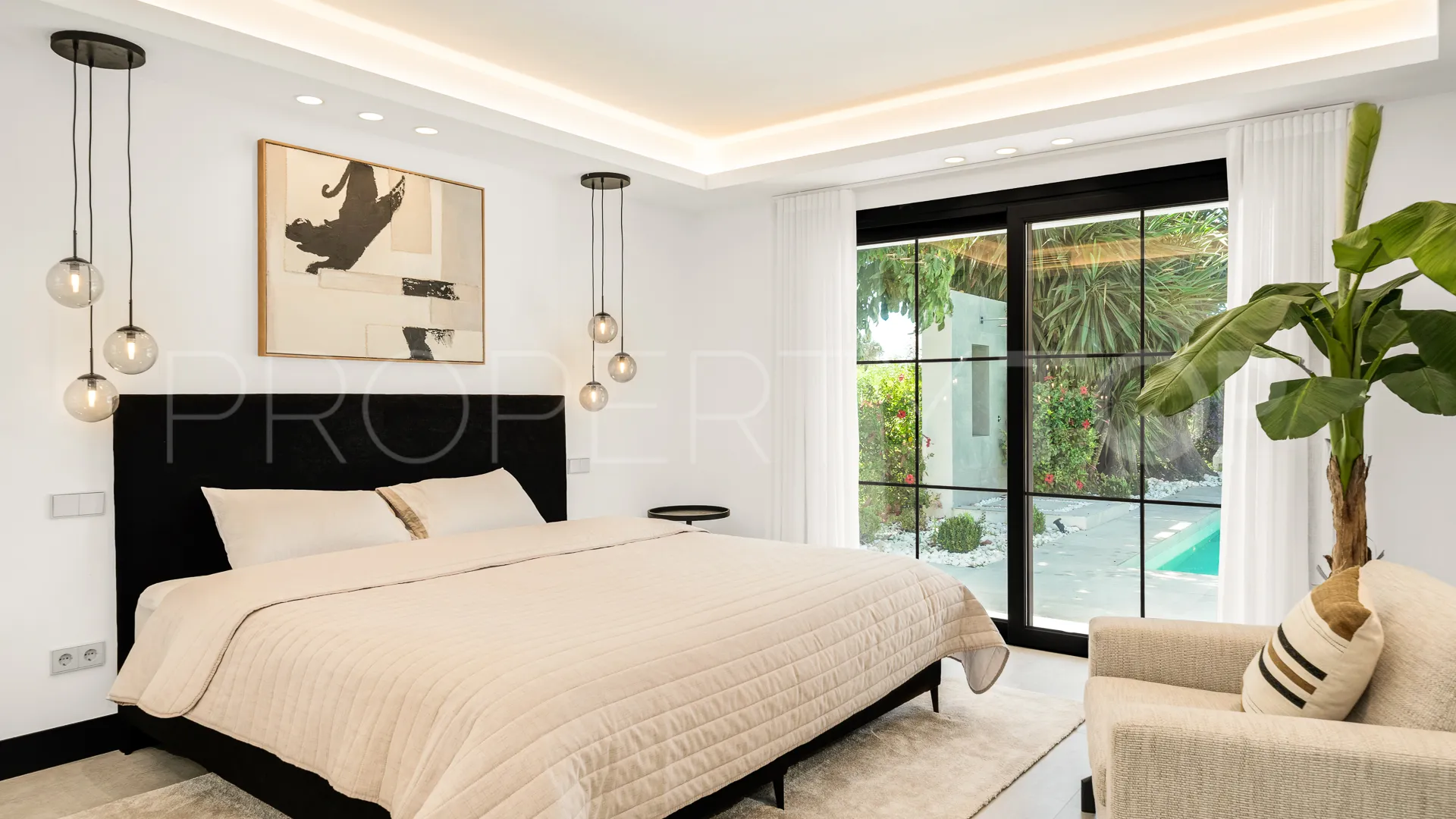Buy Rio Real 5 bedrooms villa