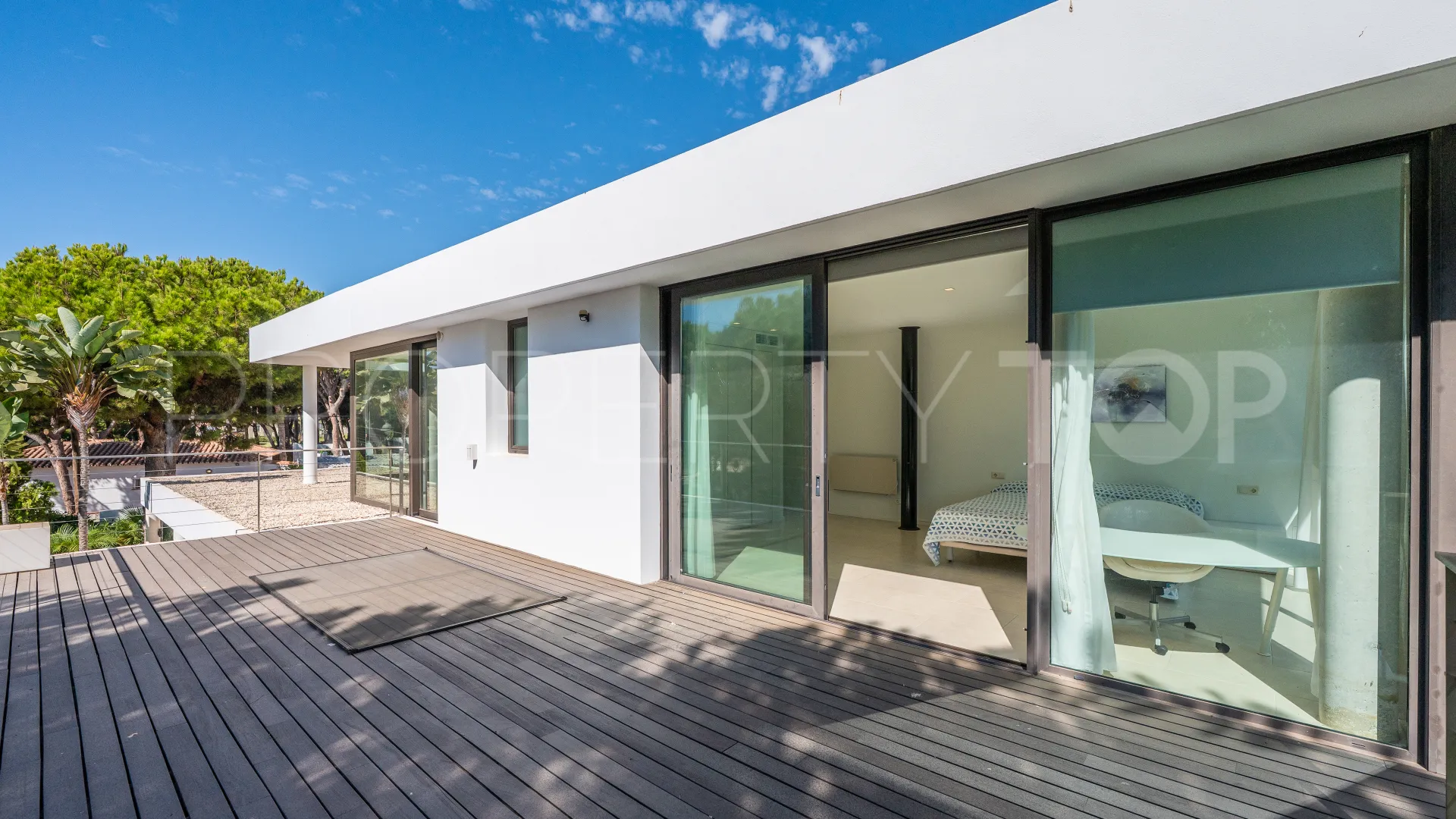 Villa en venta en Cabopino