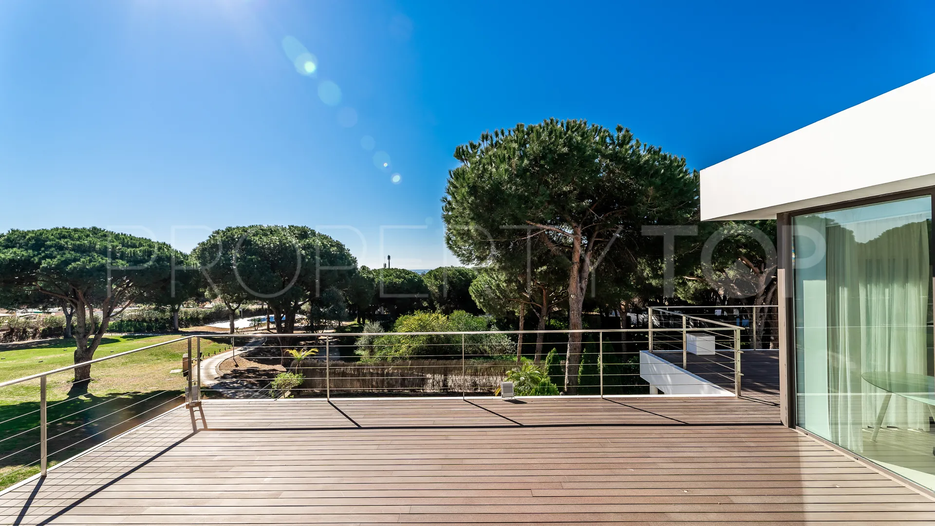 Villa en venta en Cabopino