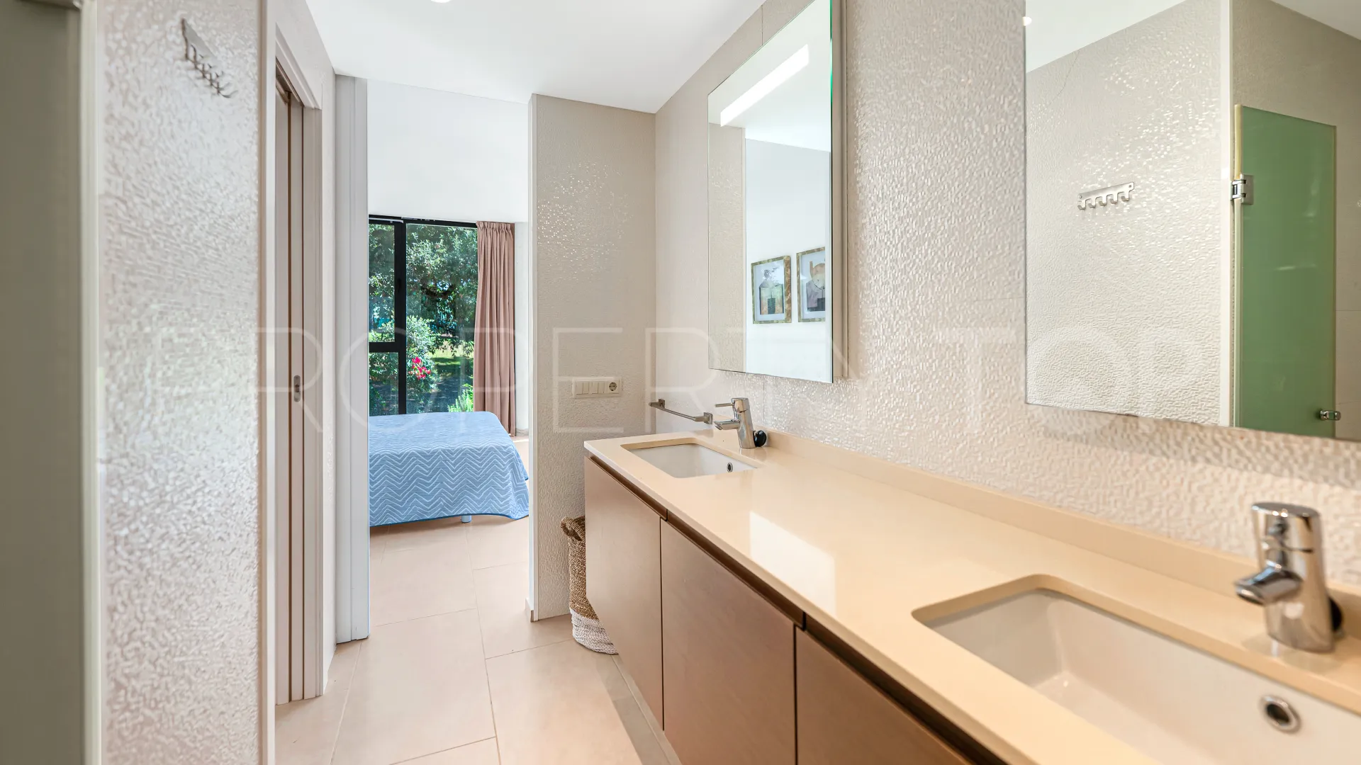 Villa en venta en Cabopino