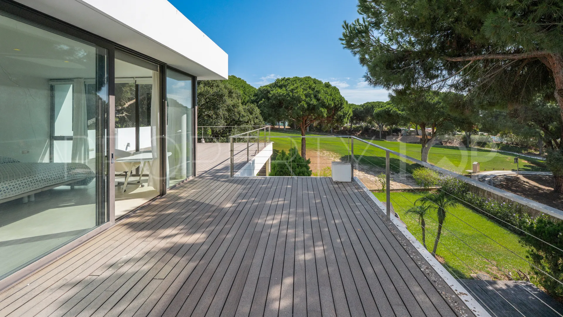 Villa en venta en Cabopino