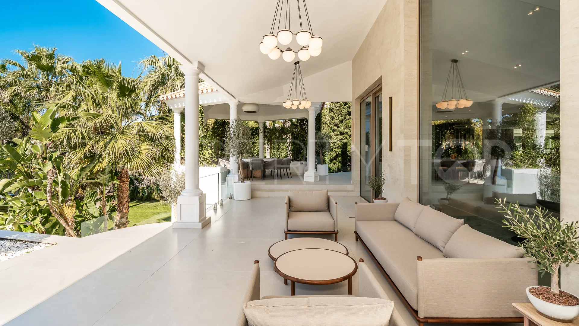 Guadalmina Baja 6 bedrooms villa for sale