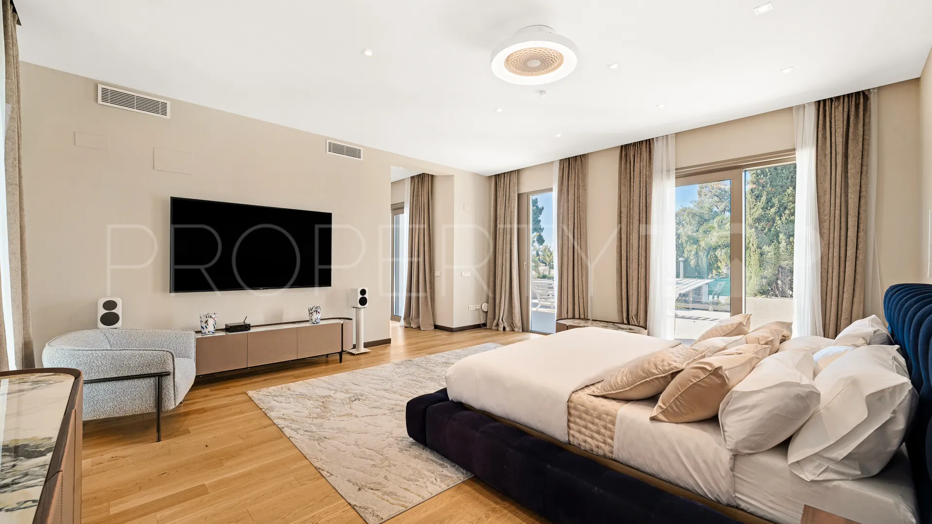 Guadalmina Baja 6 bedrooms villa for sale
