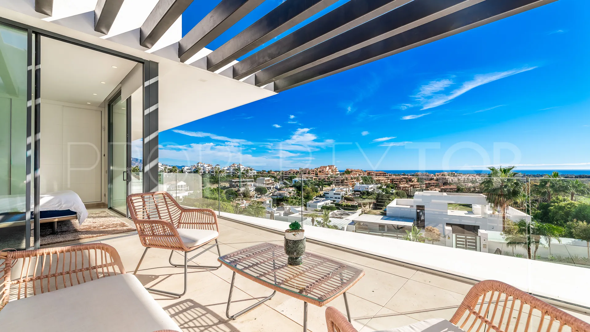 For sale La Alqueria 5 bedrooms villa