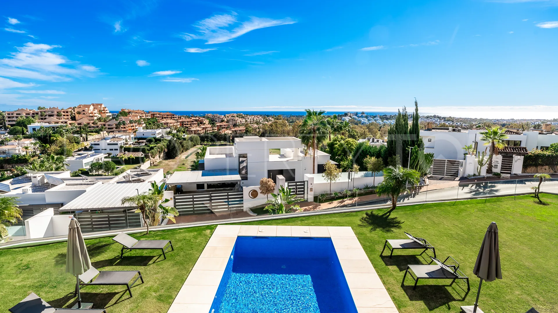 For sale La Alqueria 5 bedrooms villa
