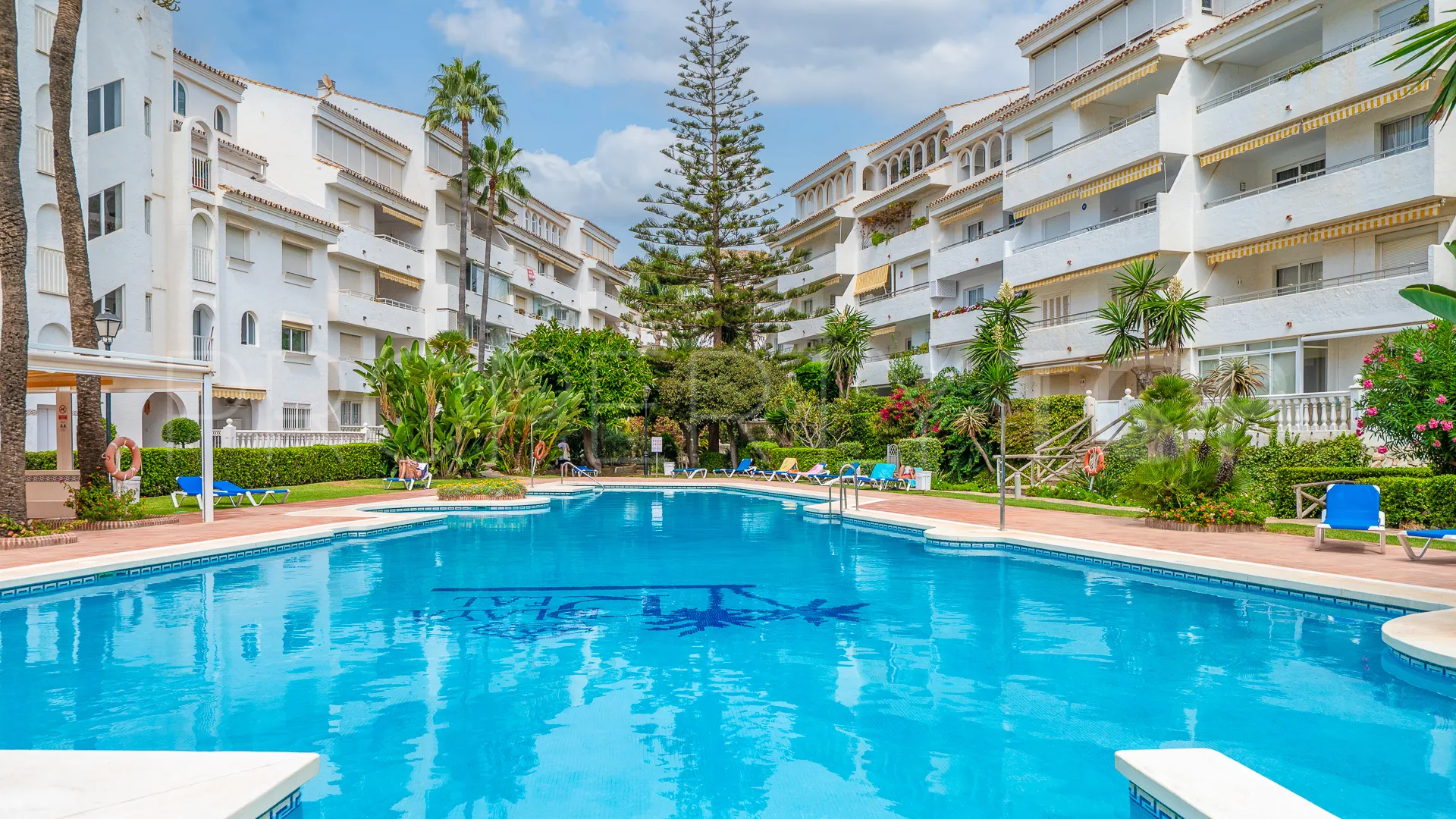 Ático a la venta en Marbesa