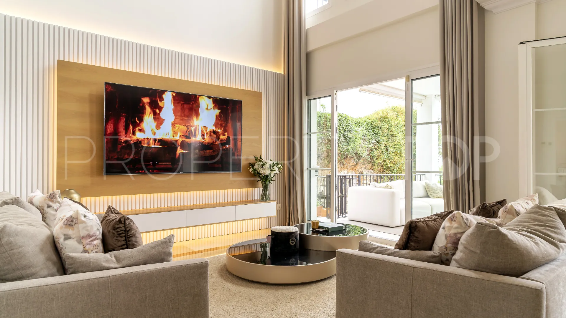 4 bedrooms villa in Sierra Blanca Country Club for sale