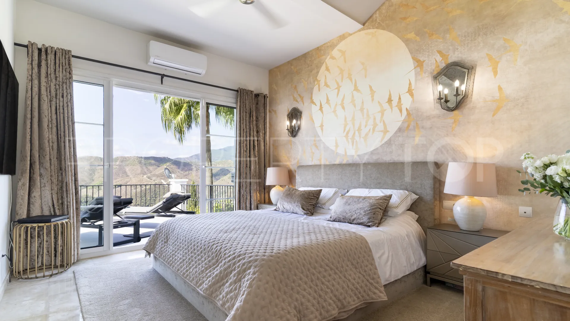 4 bedrooms villa in Sierra Blanca Country Club for sale