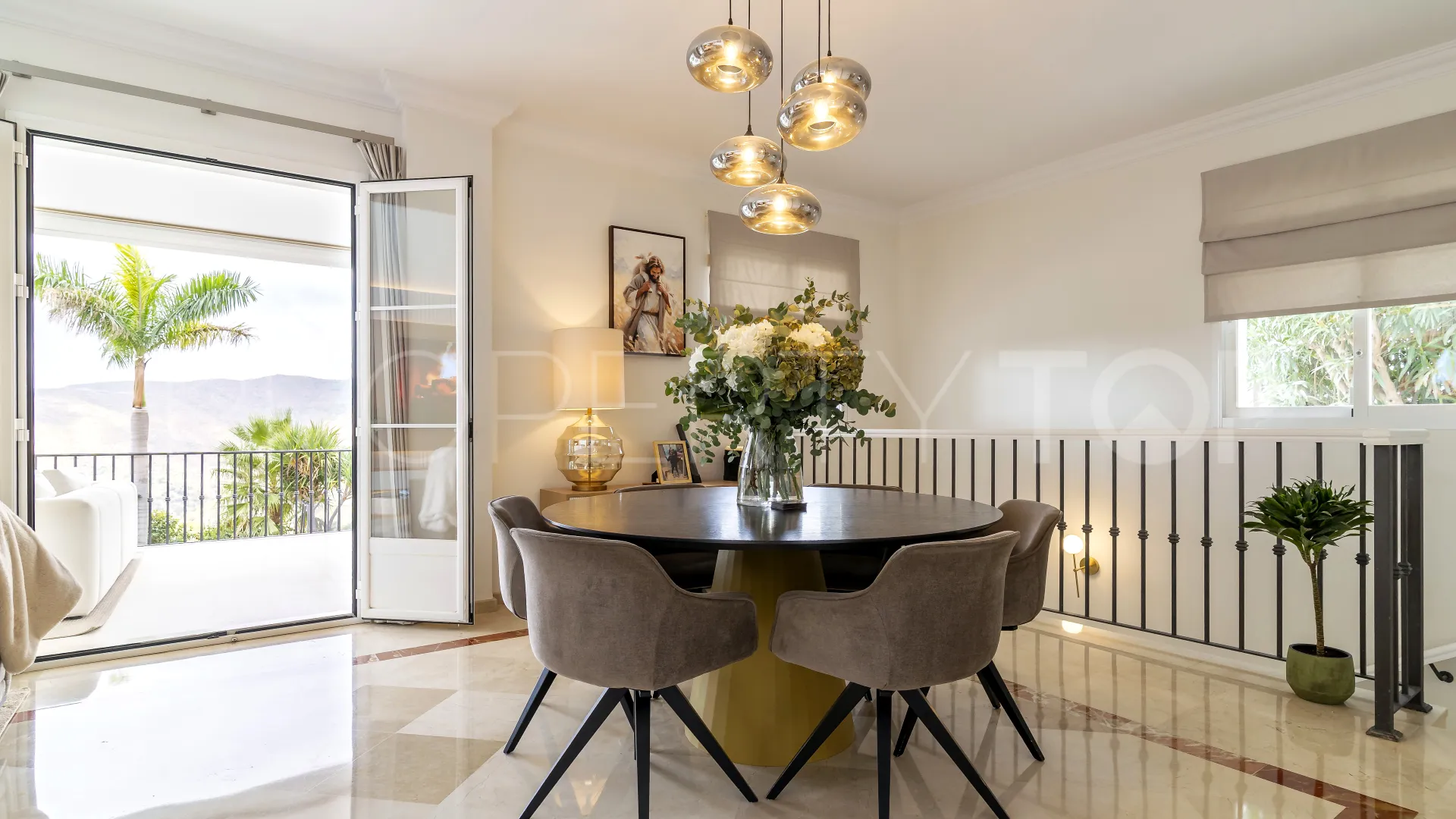 4 bedrooms villa in Sierra Blanca Country Club for sale