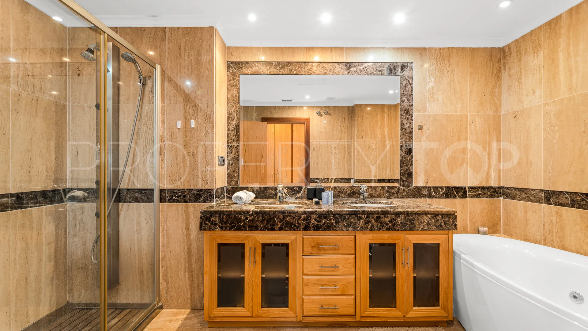 Se vende apartamento en Marbella - Puerto Banus