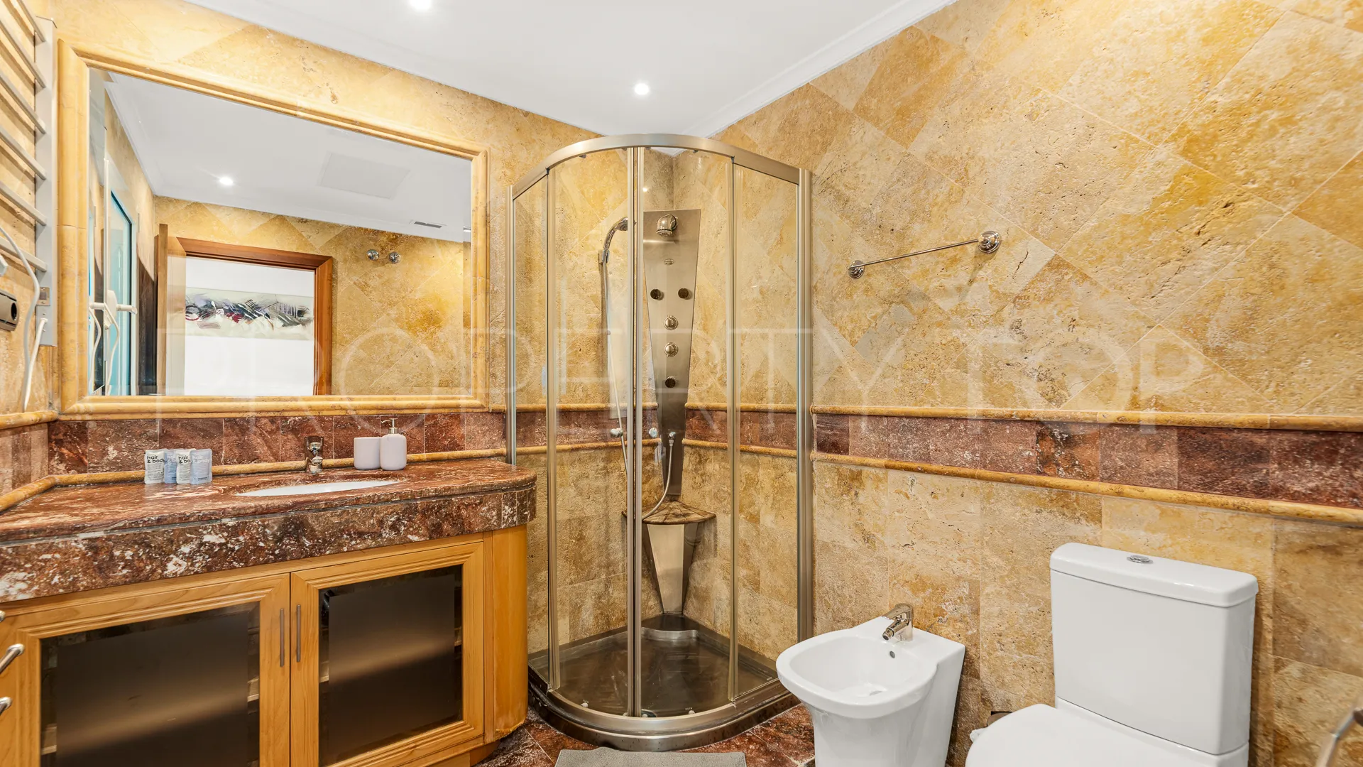 Se vende apartamento en Marbella - Puerto Banus