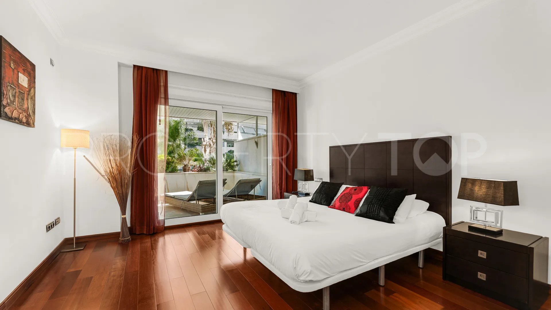 Se vende apartamento en Marbella - Puerto Banus