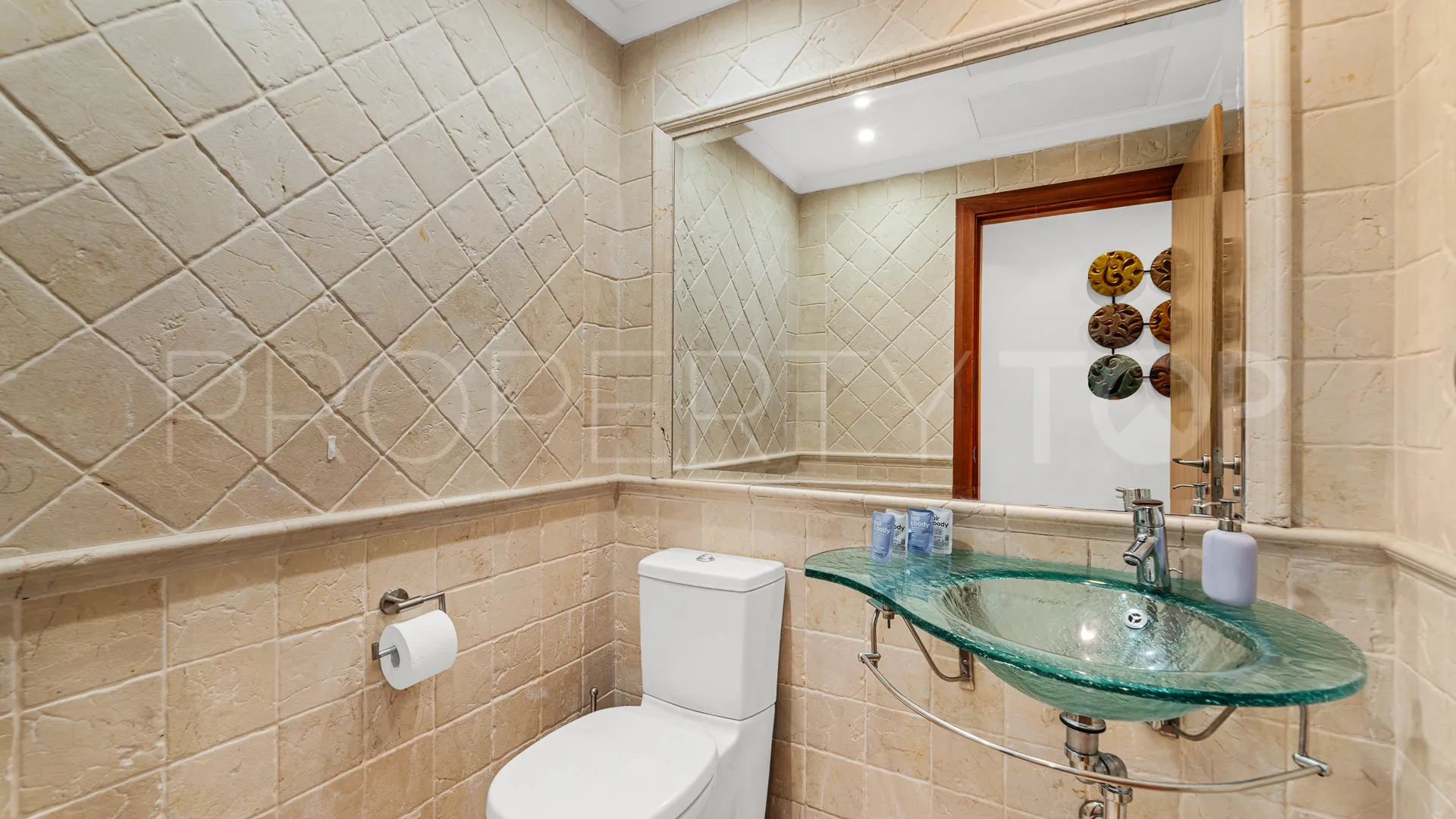 Se vende apartamento en Marbella - Puerto Banus
