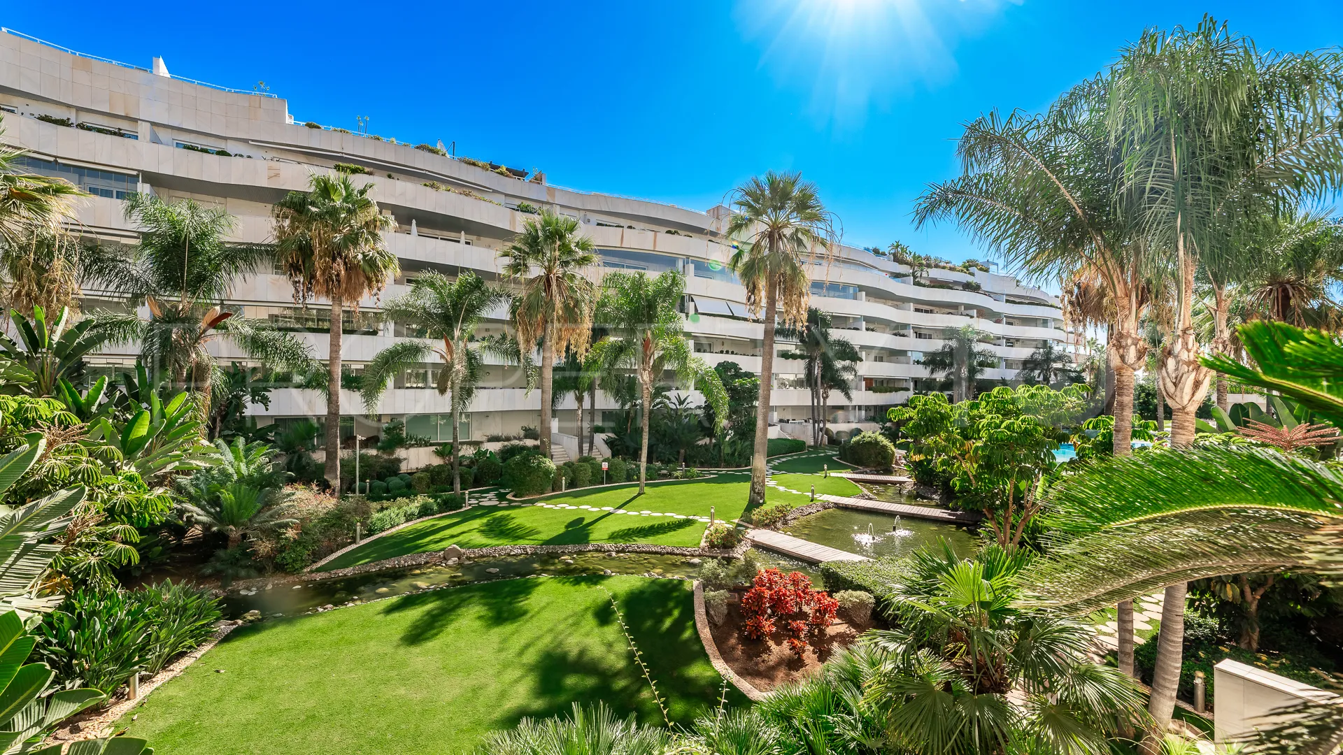 Se vende apartamento en Marbella - Puerto Banus