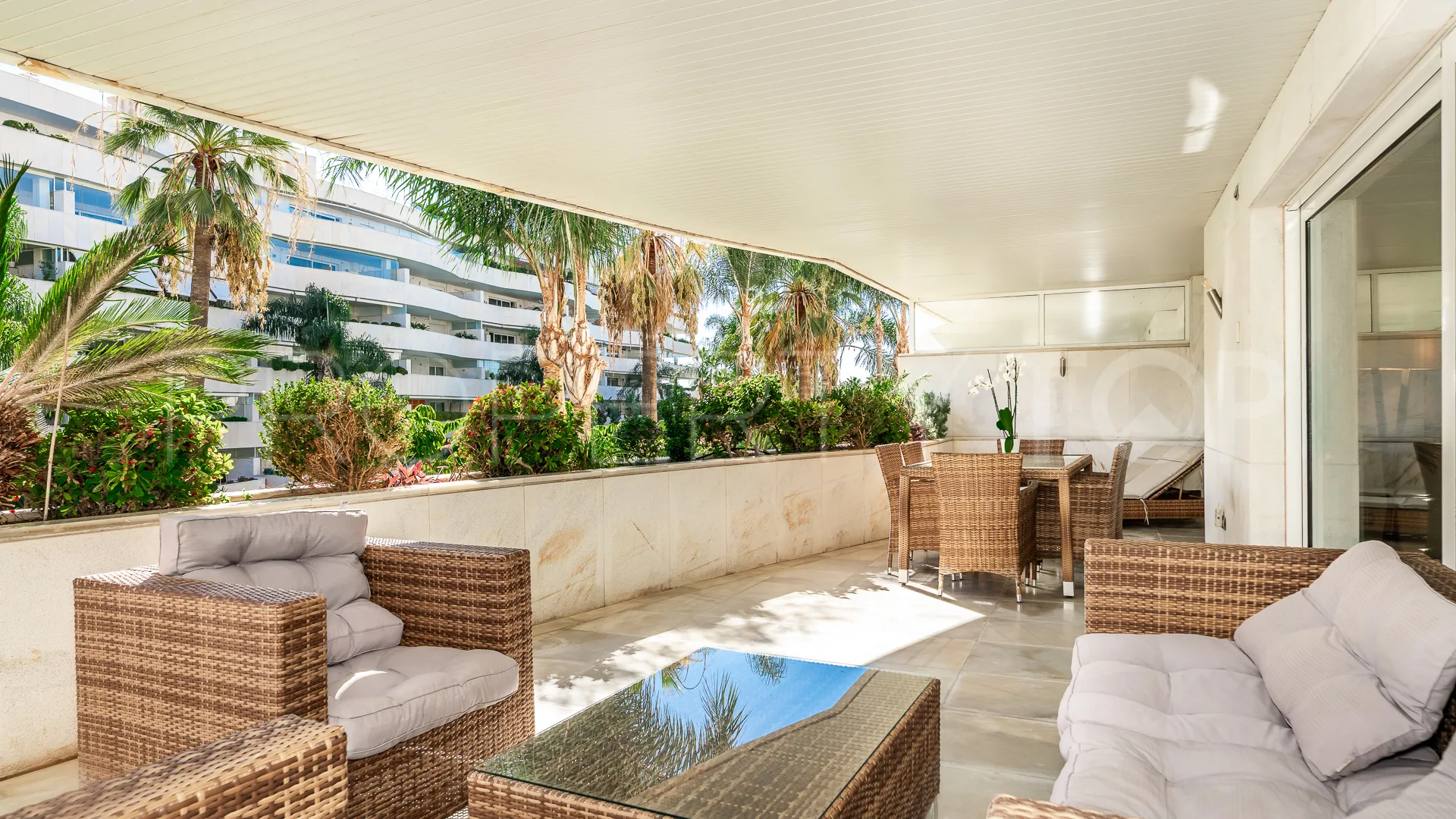 Se vende apartamento en Marbella - Puerto Banus