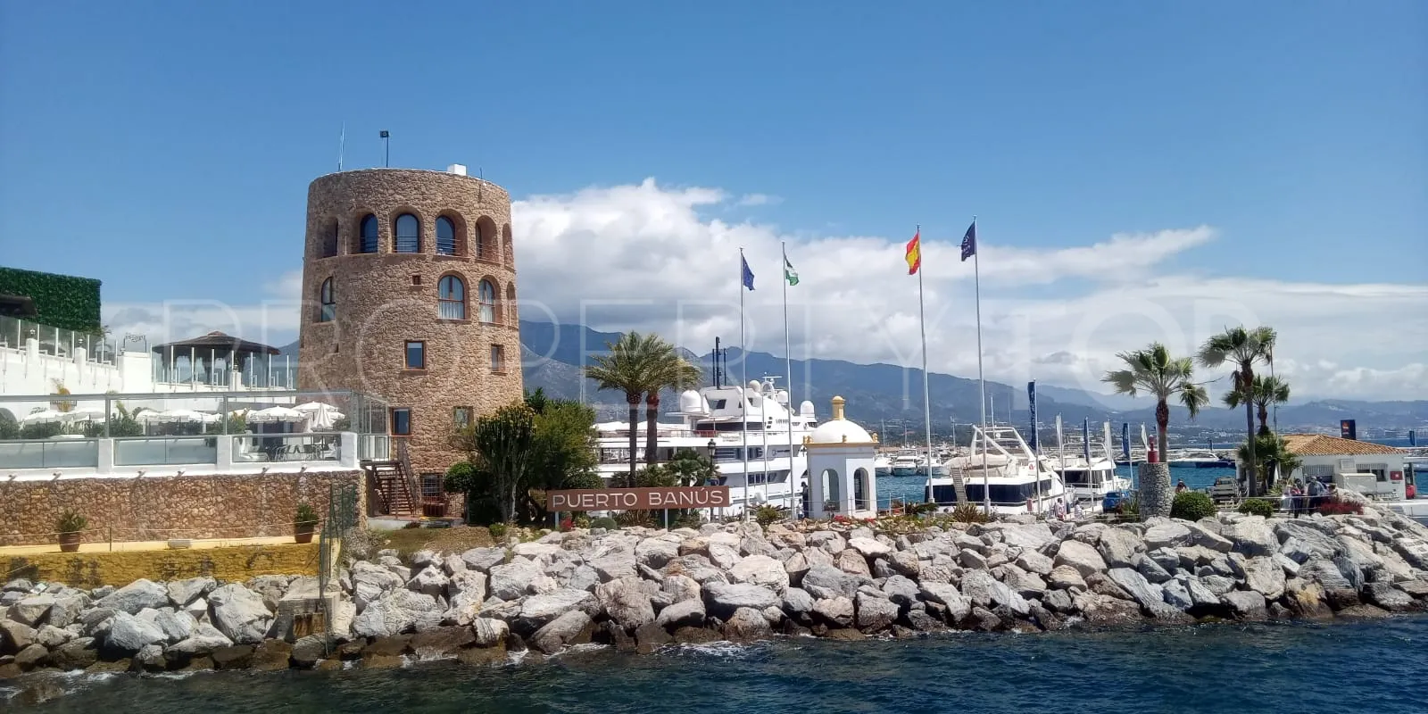Se vende apartamento en Marbella - Puerto Banus