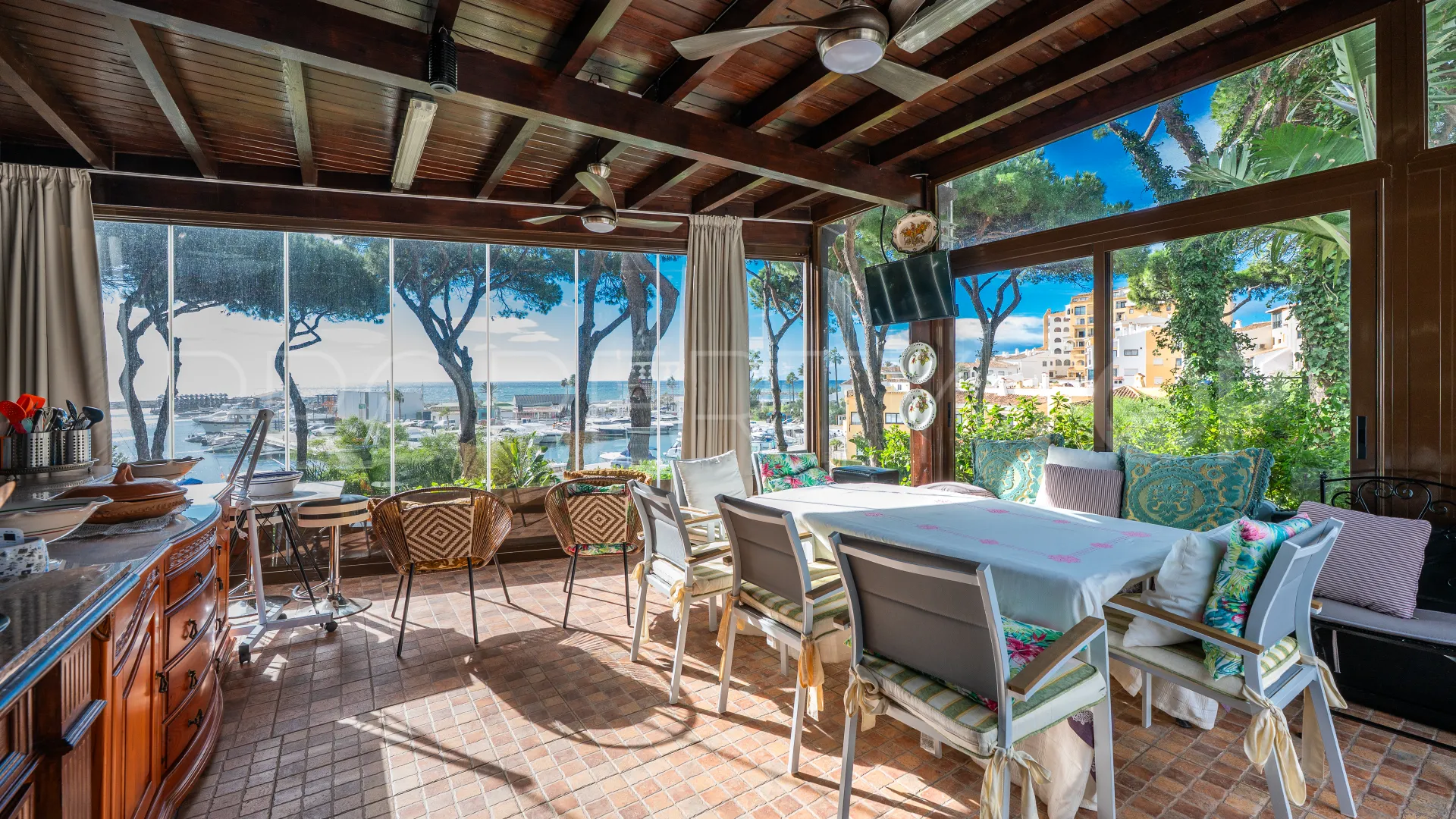 For sale villa with 3 bedrooms in Cabopino