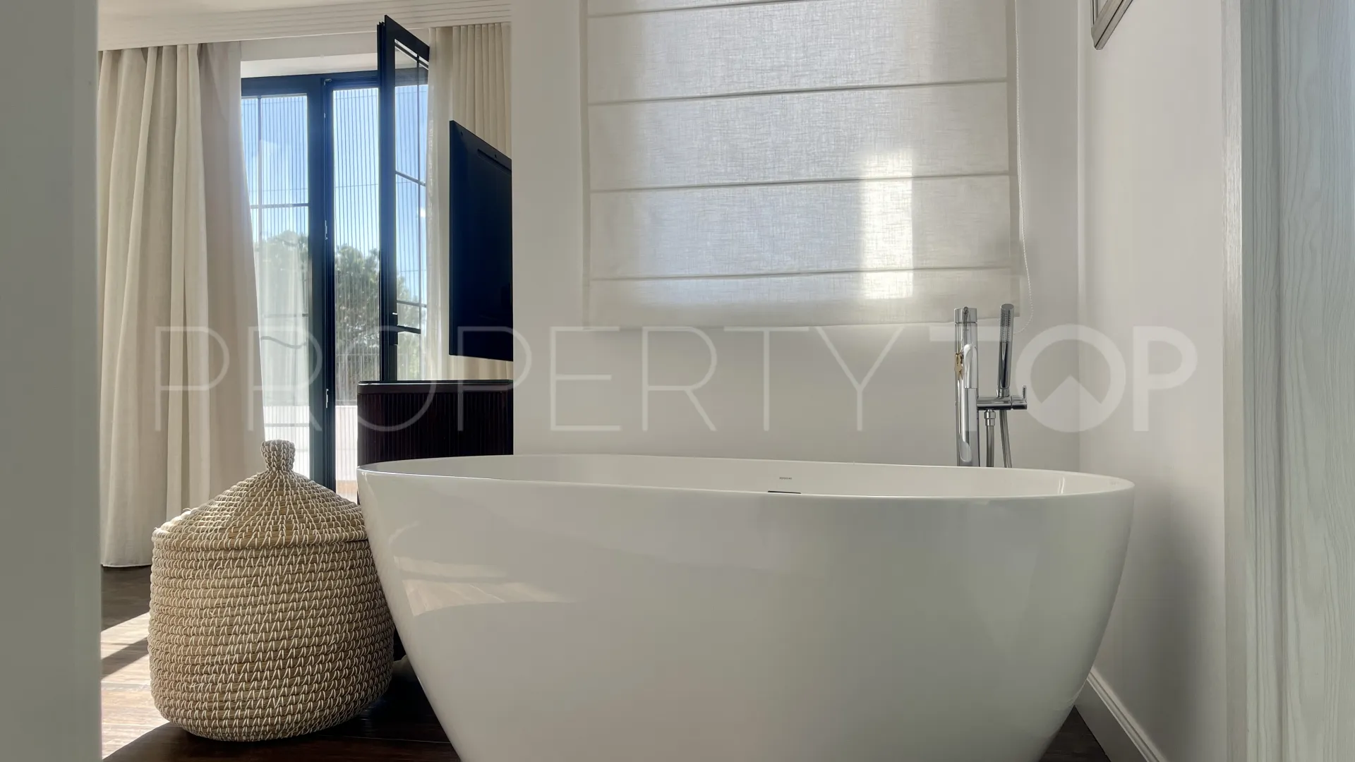 Villa en venta en Guadalmina Alta