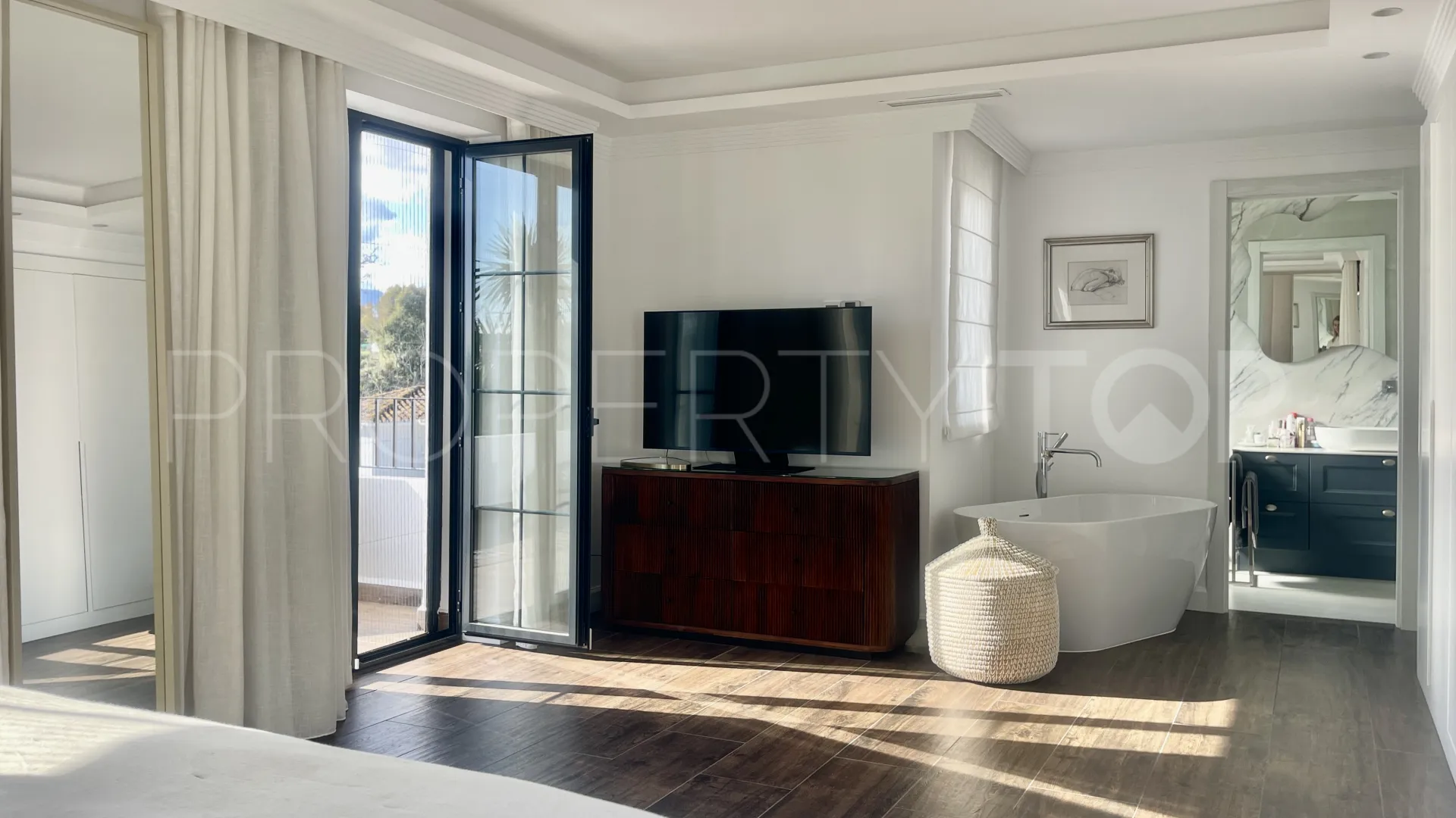 Villa en venta en Guadalmina Alta