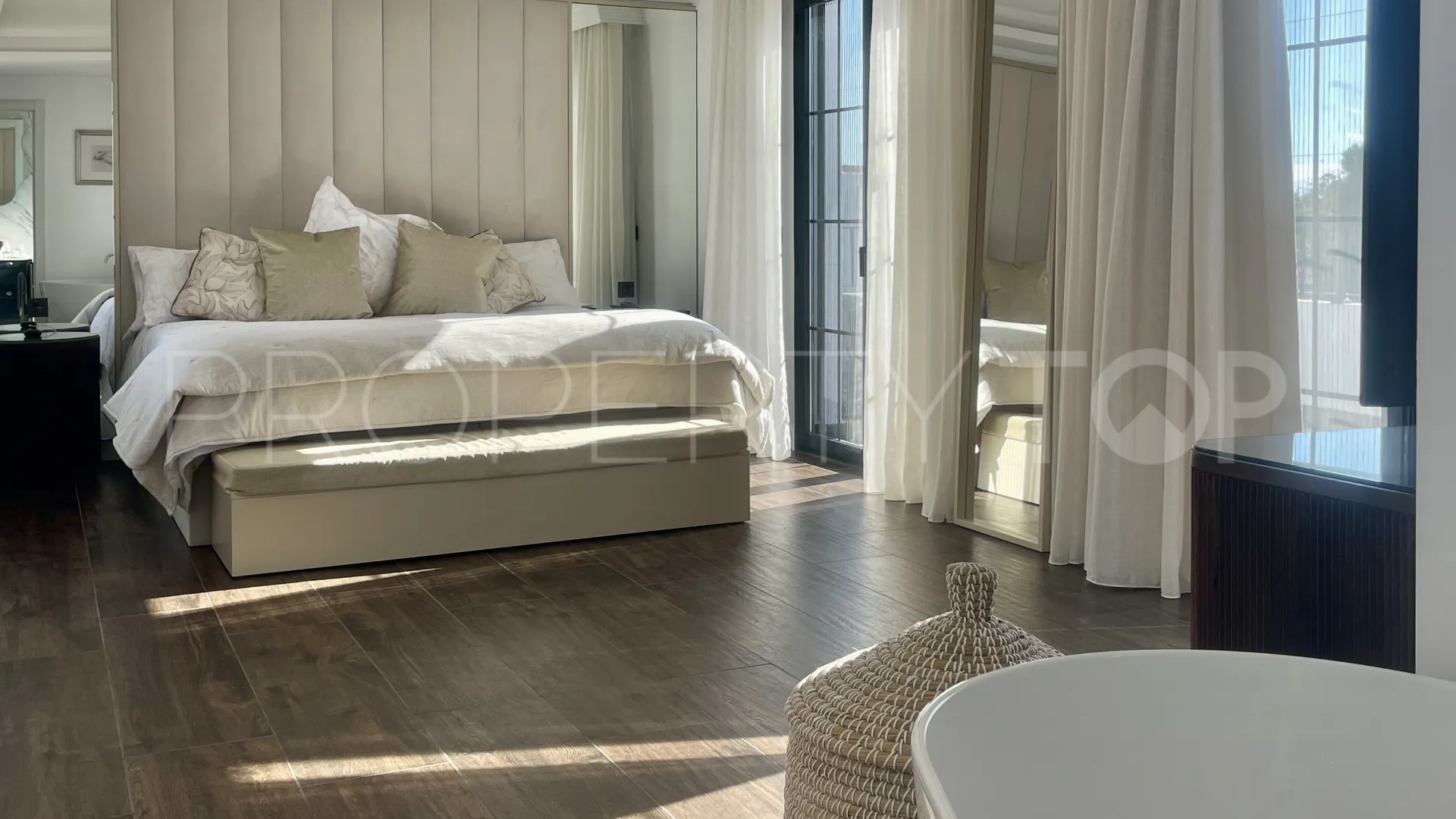 Villa en venta en Guadalmina Alta