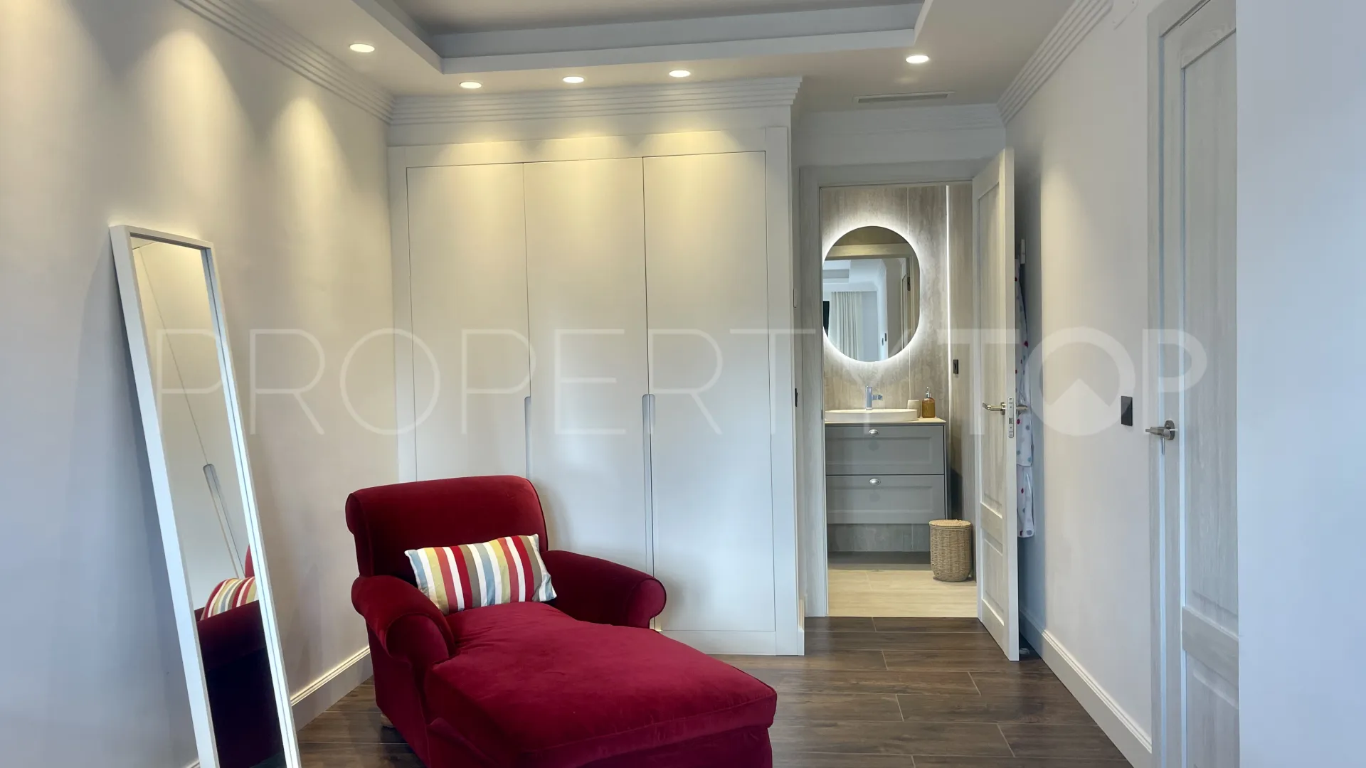 Villa en venta en Guadalmina Alta