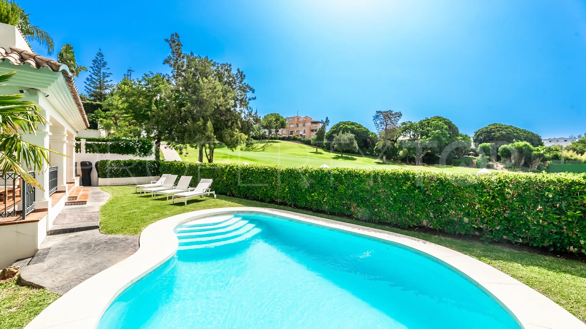 Guadalmina Alta 4 bedrooms villa for sale
