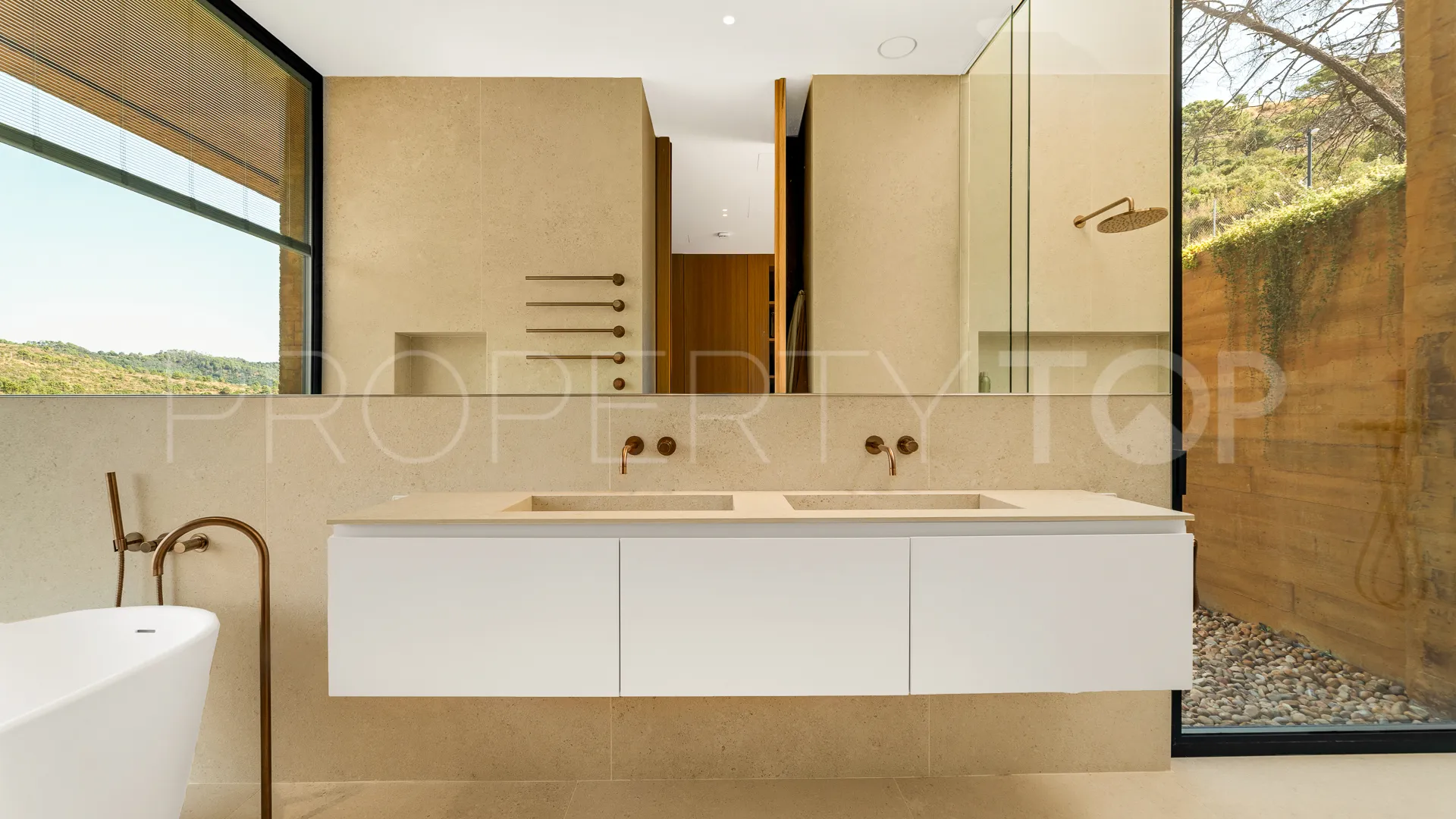 Villa with 5 bedrooms for sale in Monte Mayor