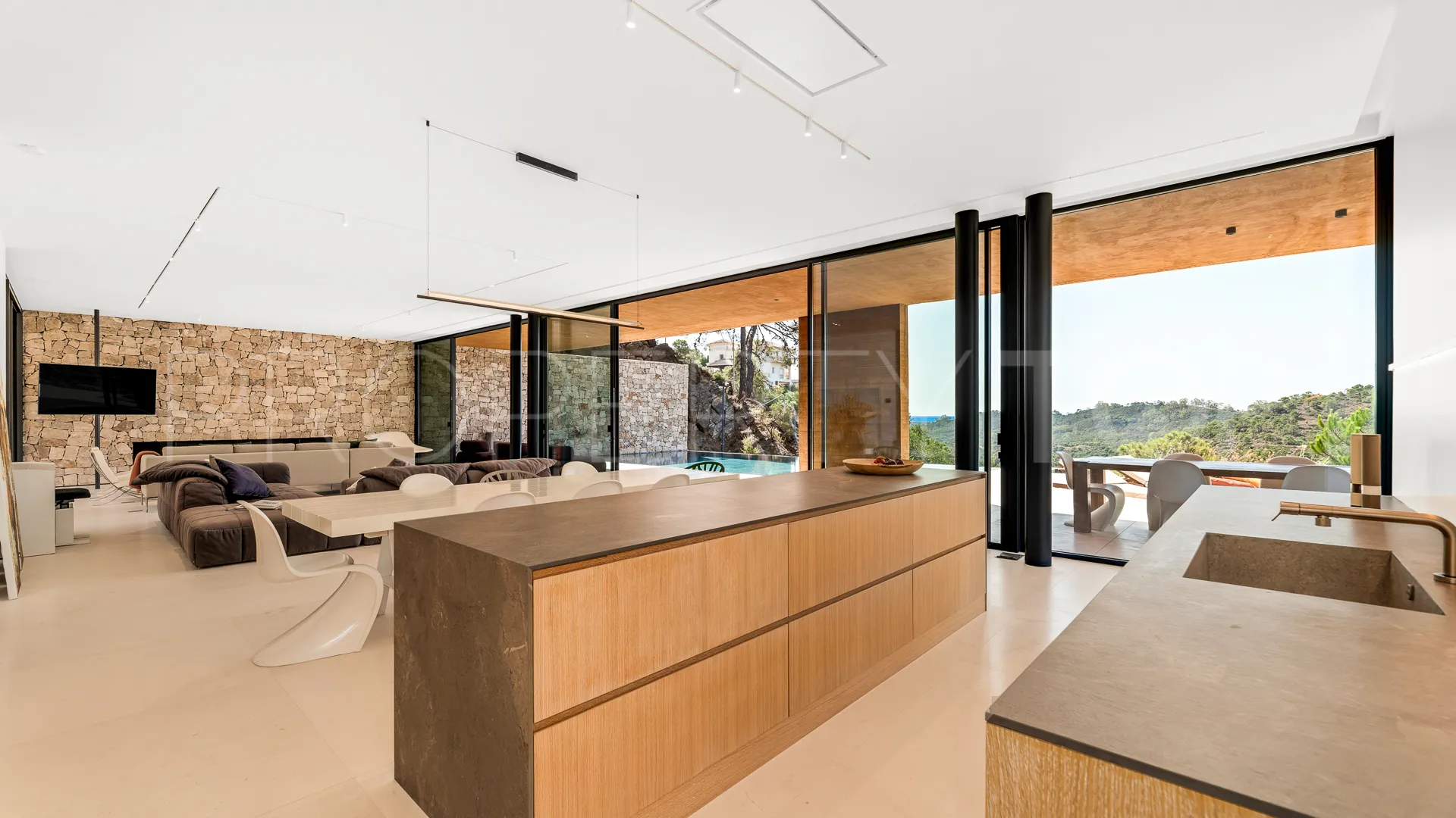 Villa with 5 bedrooms for sale in Monte Mayor