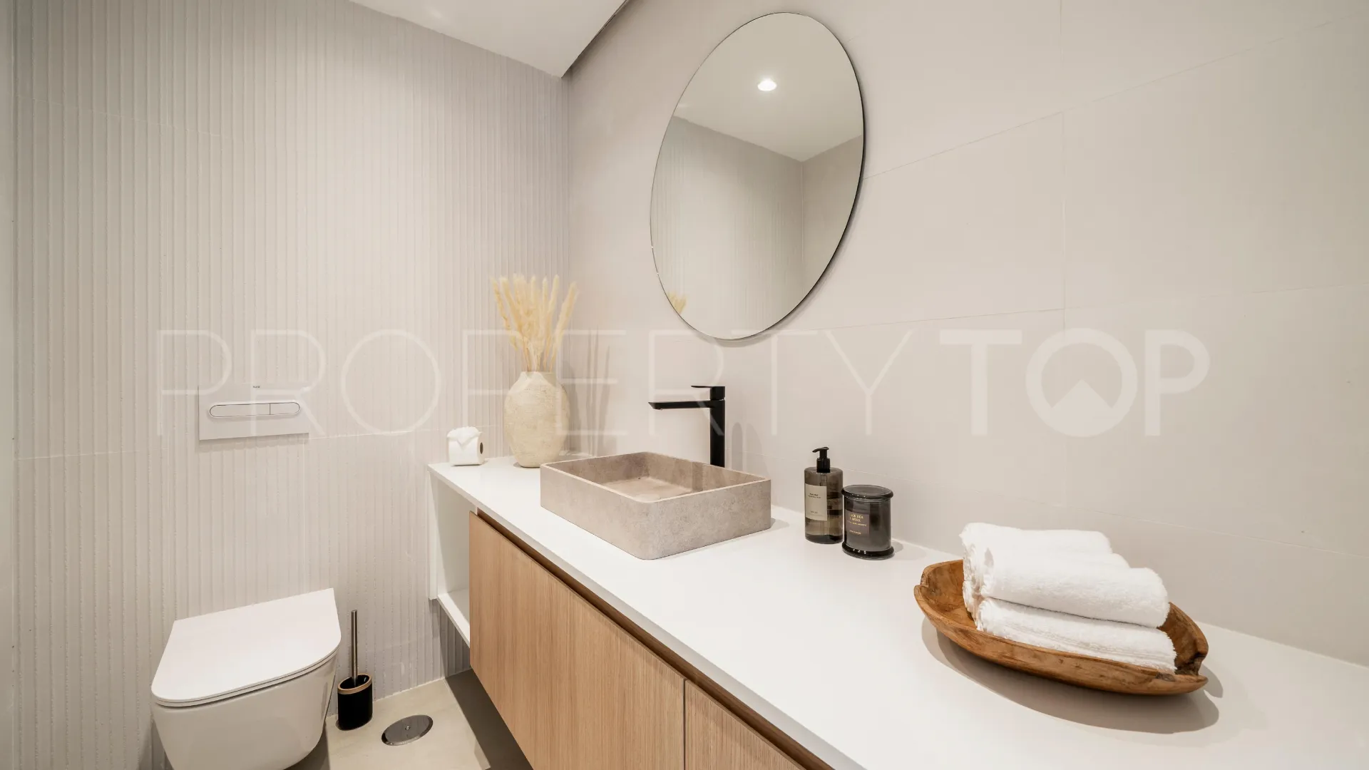 Villa con 5 dormitorios en venta en San Pedro Playa