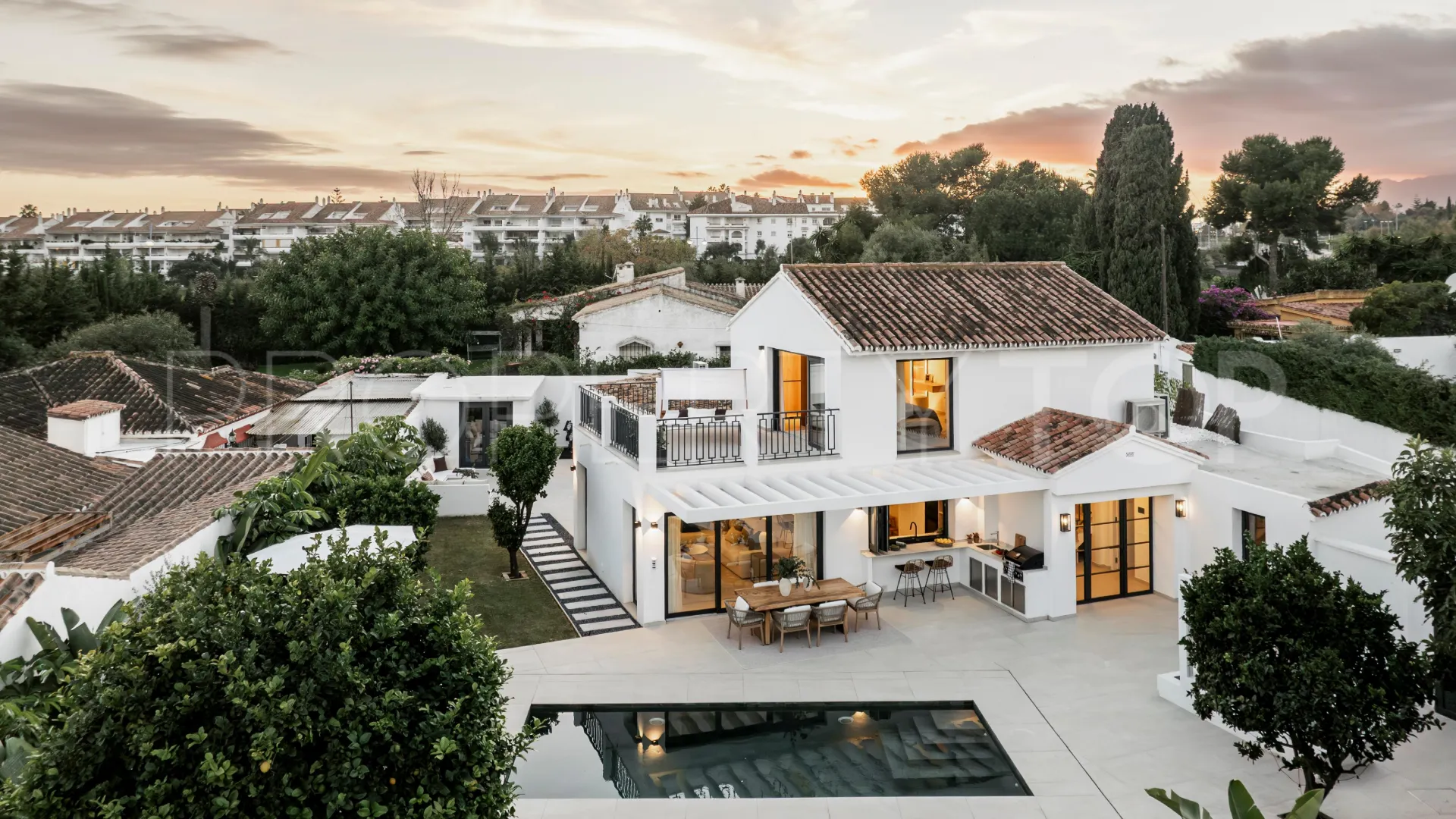Villa con 5 dormitorios en venta en San Pedro Playa