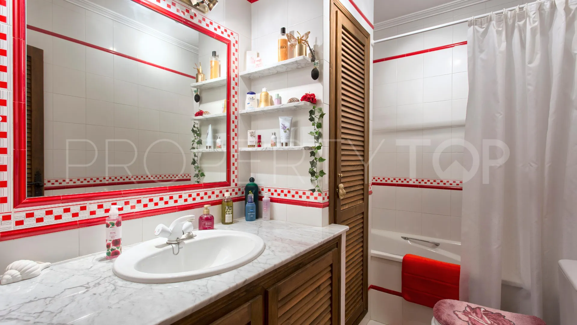 For sale Benahavis Centro 3 bedrooms town house