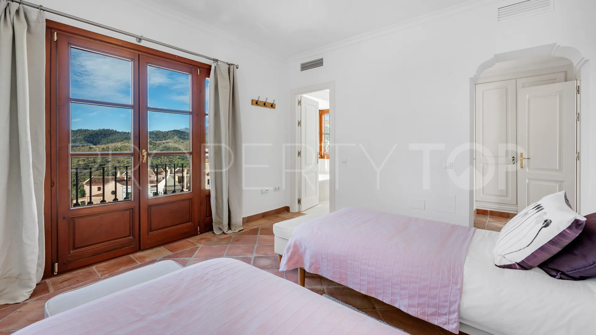 Buy Monte Mayor 3 bedrooms town house