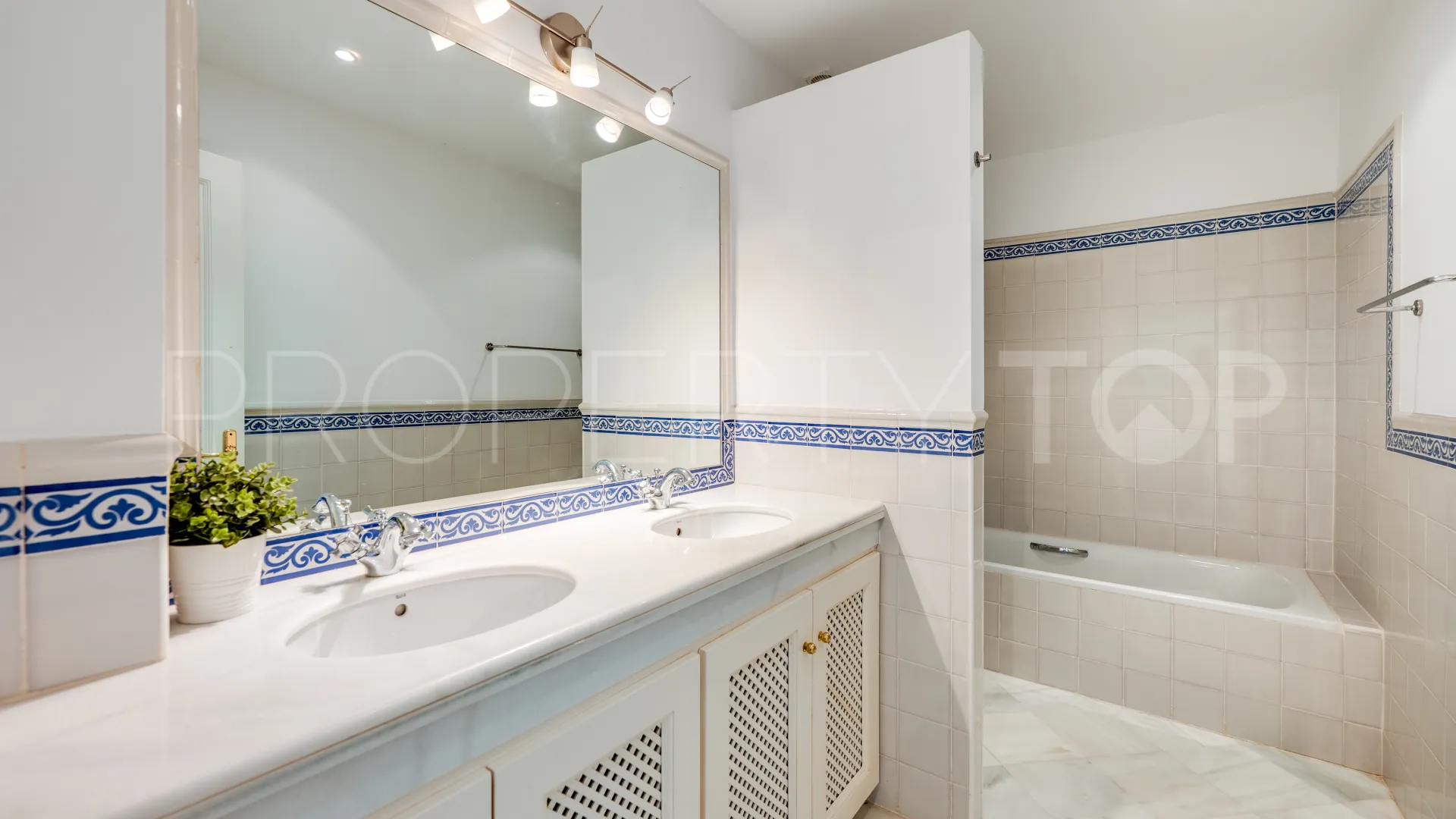 Buy Monte Mayor 3 bedrooms town house