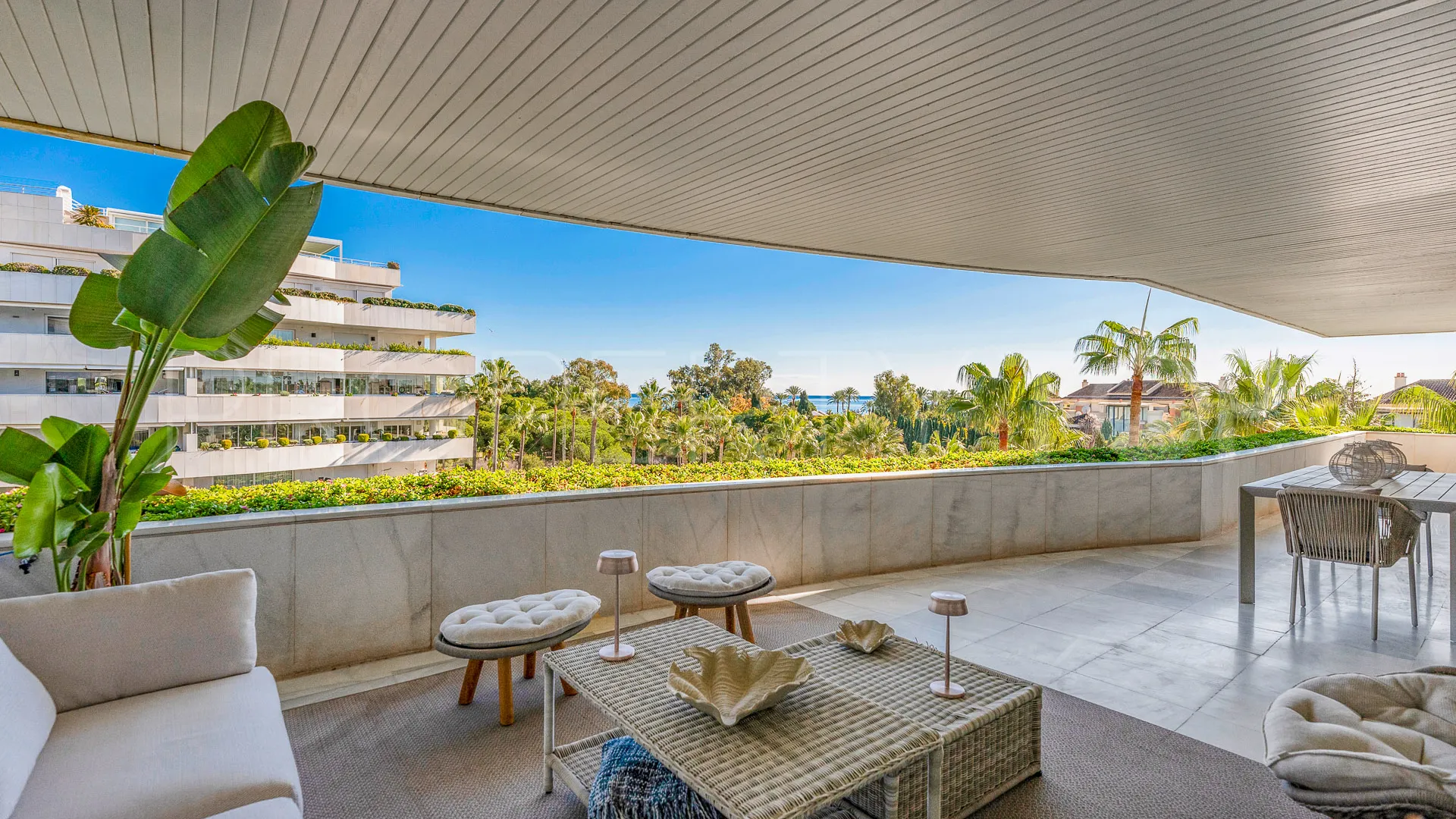 Buy apartment in Marbella - Puerto Banus with 3 bedrooms