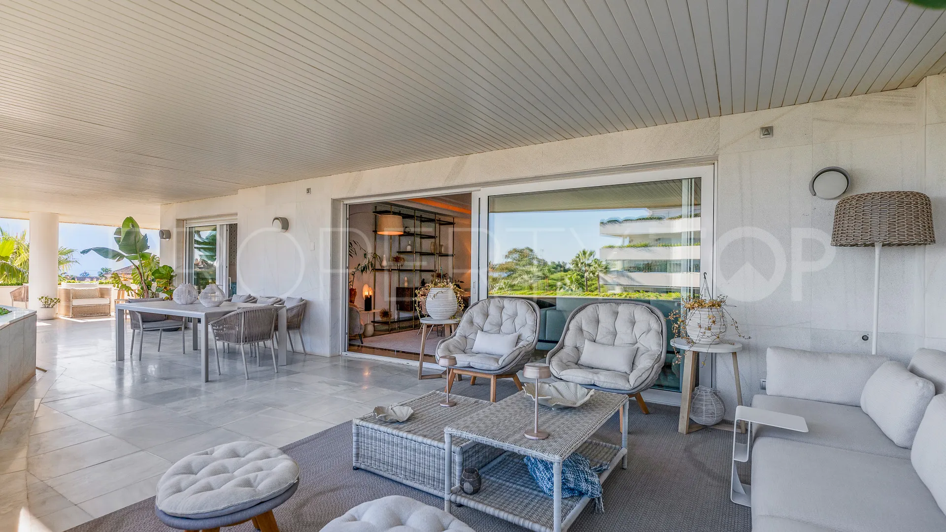 Buy apartment in Marbella - Puerto Banus with 3 bedrooms