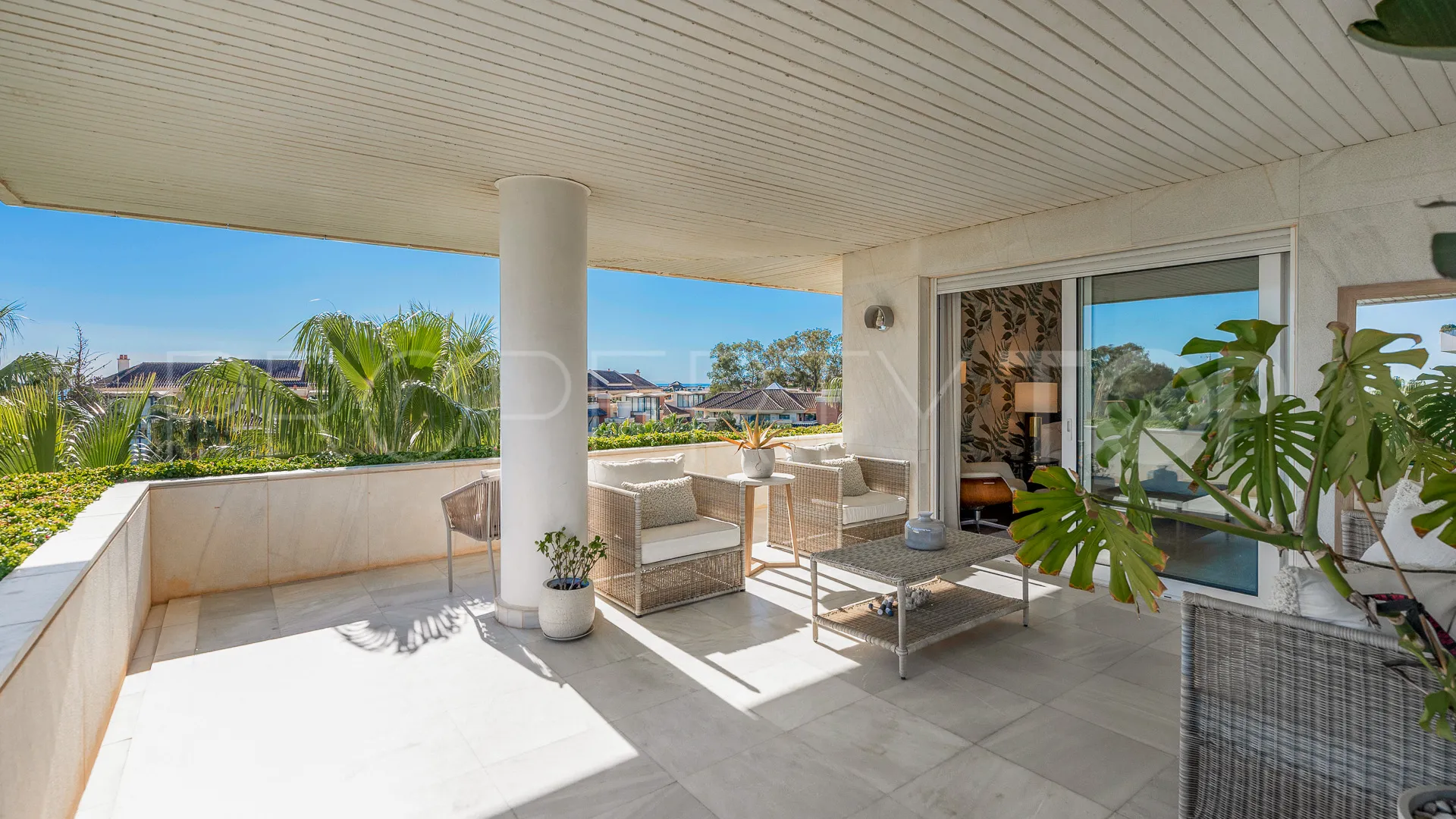 Buy apartment in Marbella - Puerto Banus with 3 bedrooms