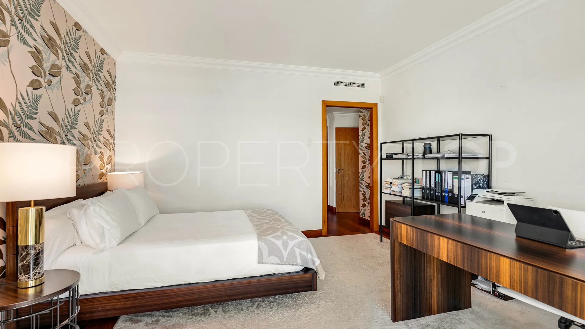 Buy apartment in Marbella - Puerto Banus with 3 bedrooms