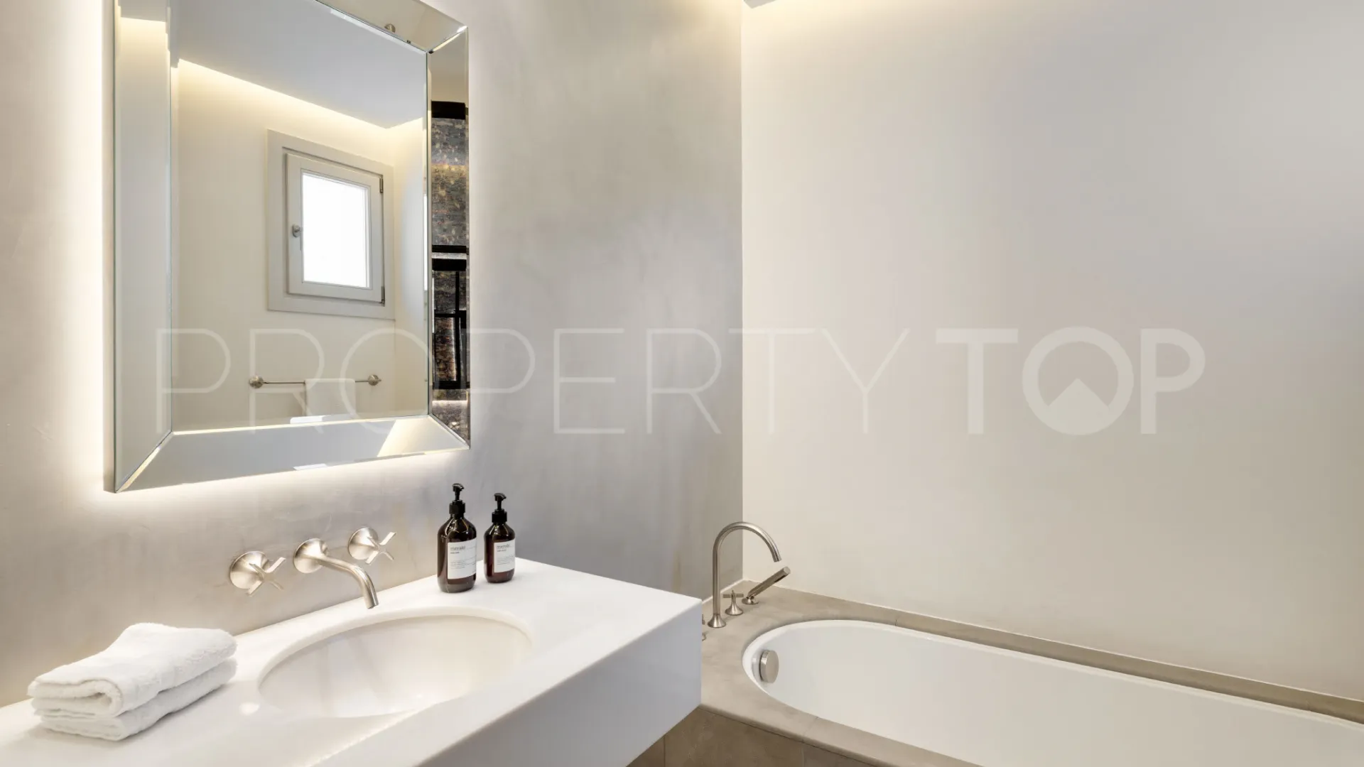 Villa con 7 dormitorios en venta en Marbella Club Golf Resort